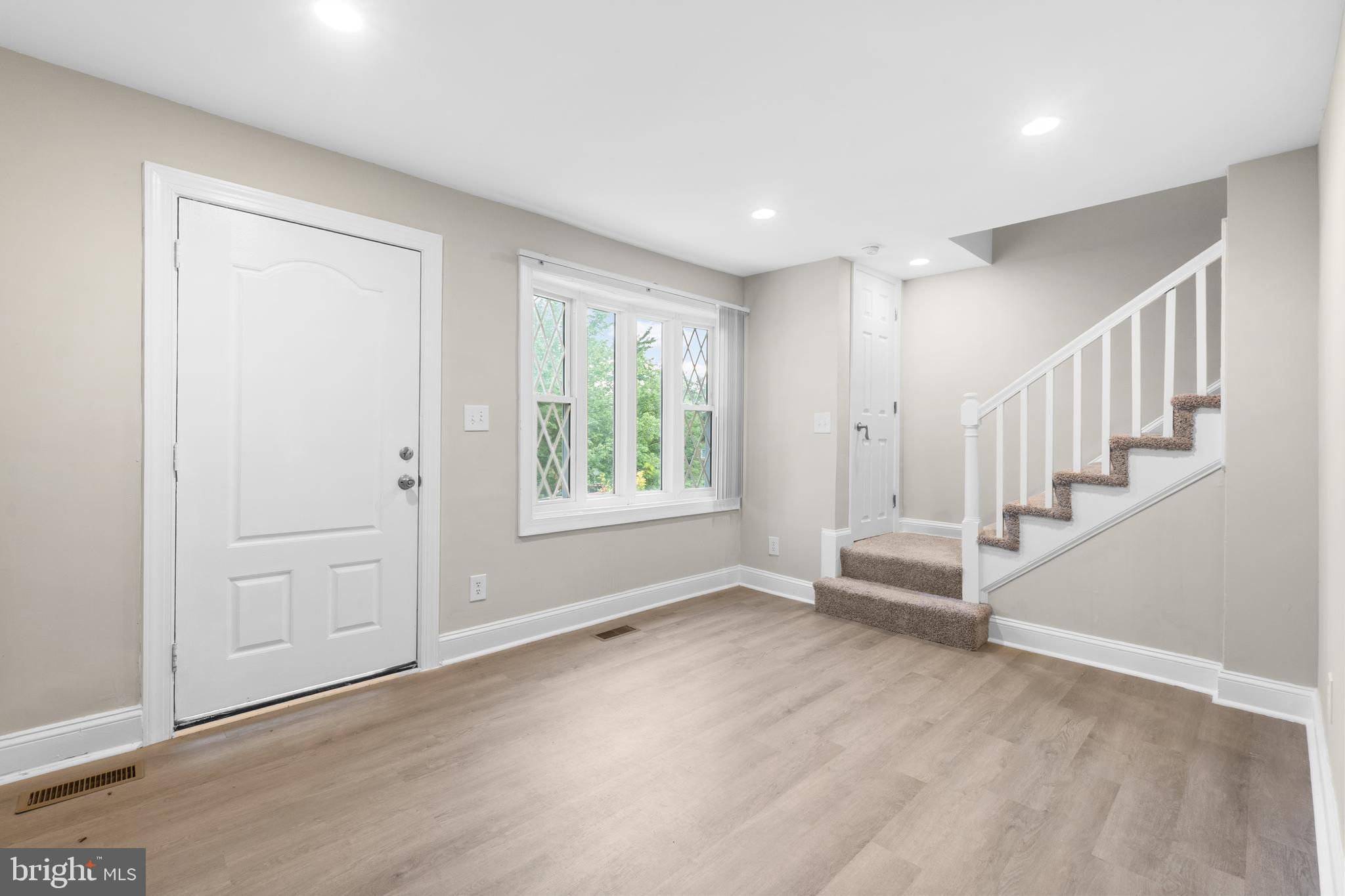 521 FOXHALL PLACE SE