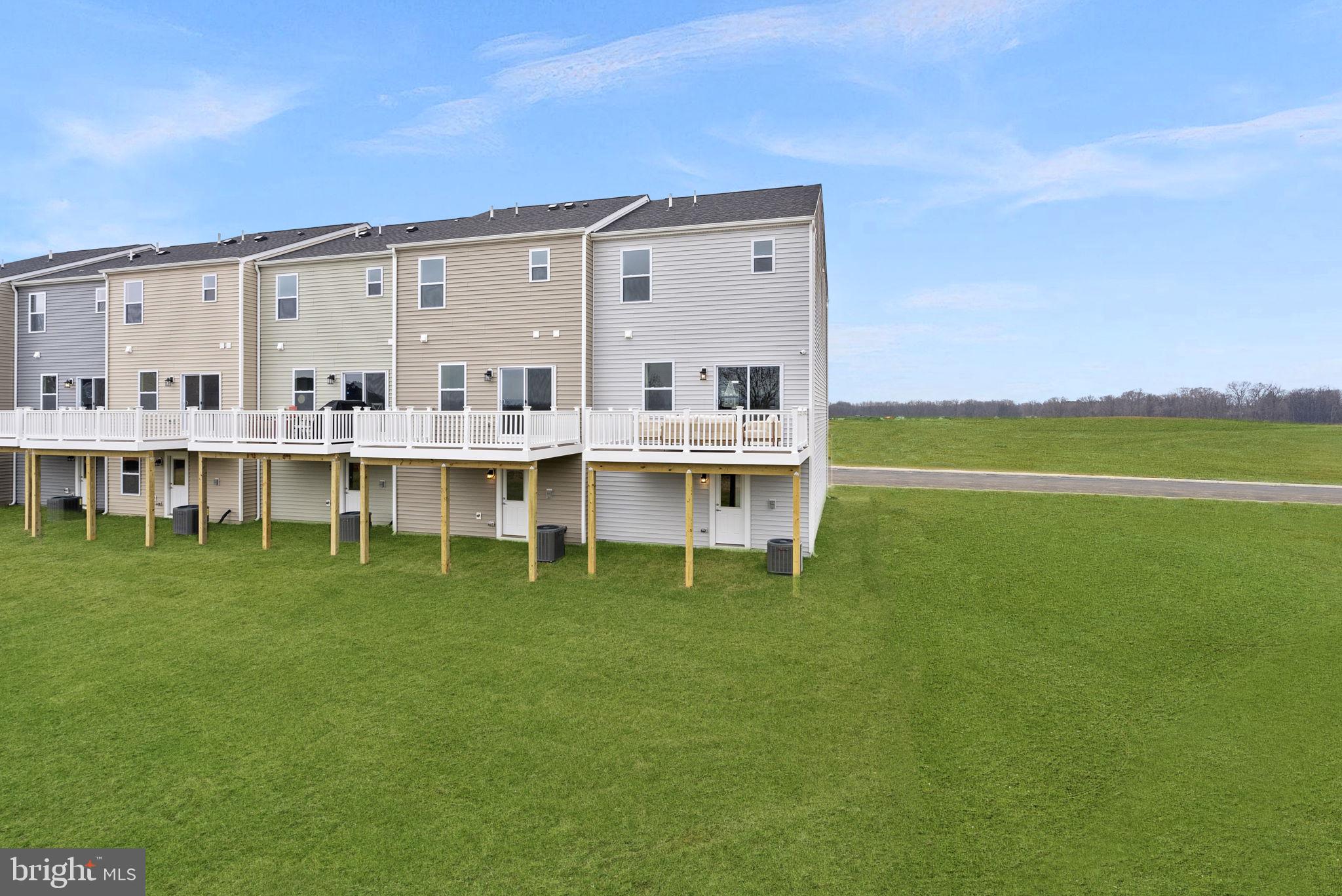 HUNTWELL WEST - Residential