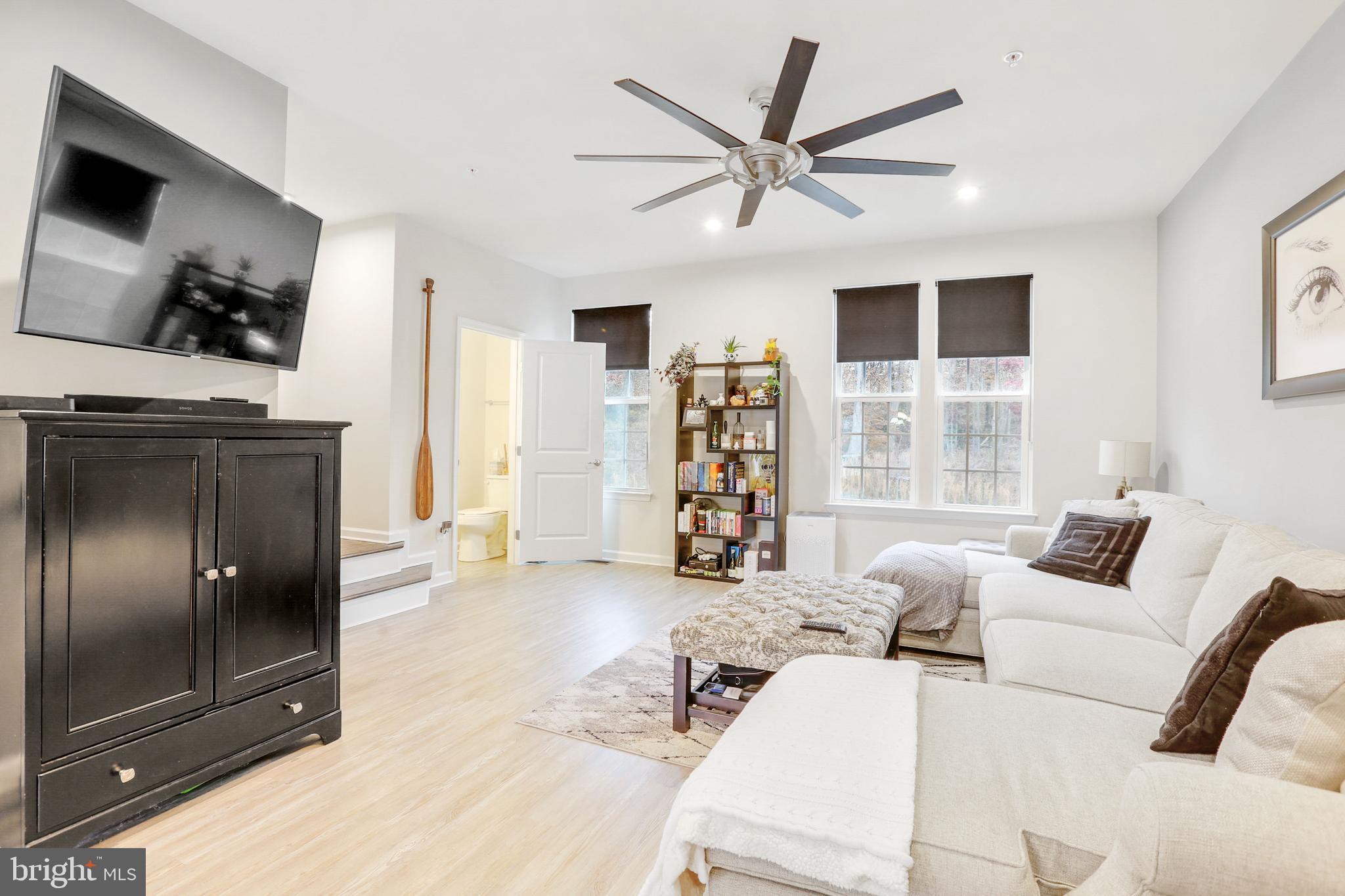 HIGHGATE VILLAGE - Residential