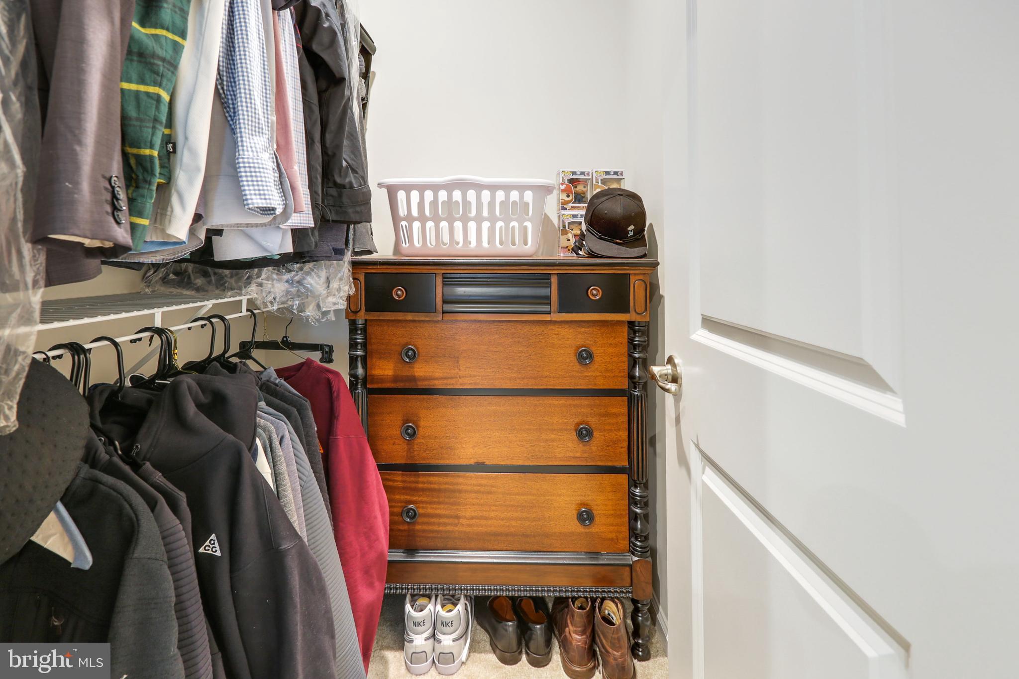 HIGHGATE VILLAGE - Residential