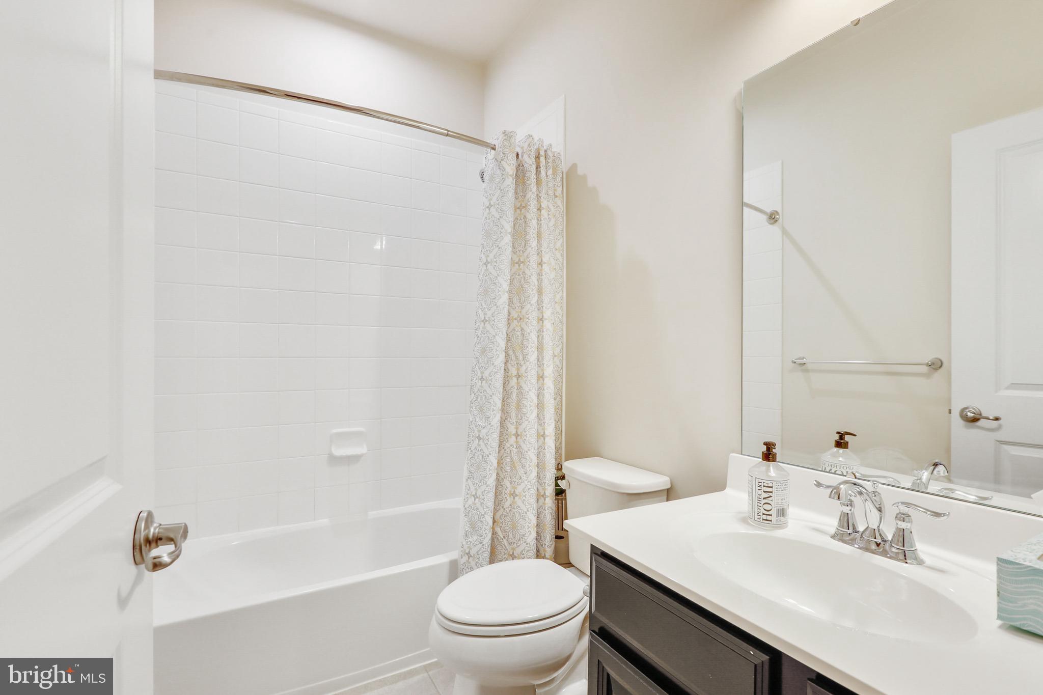 HIGHGATE VILLAGE - Residential