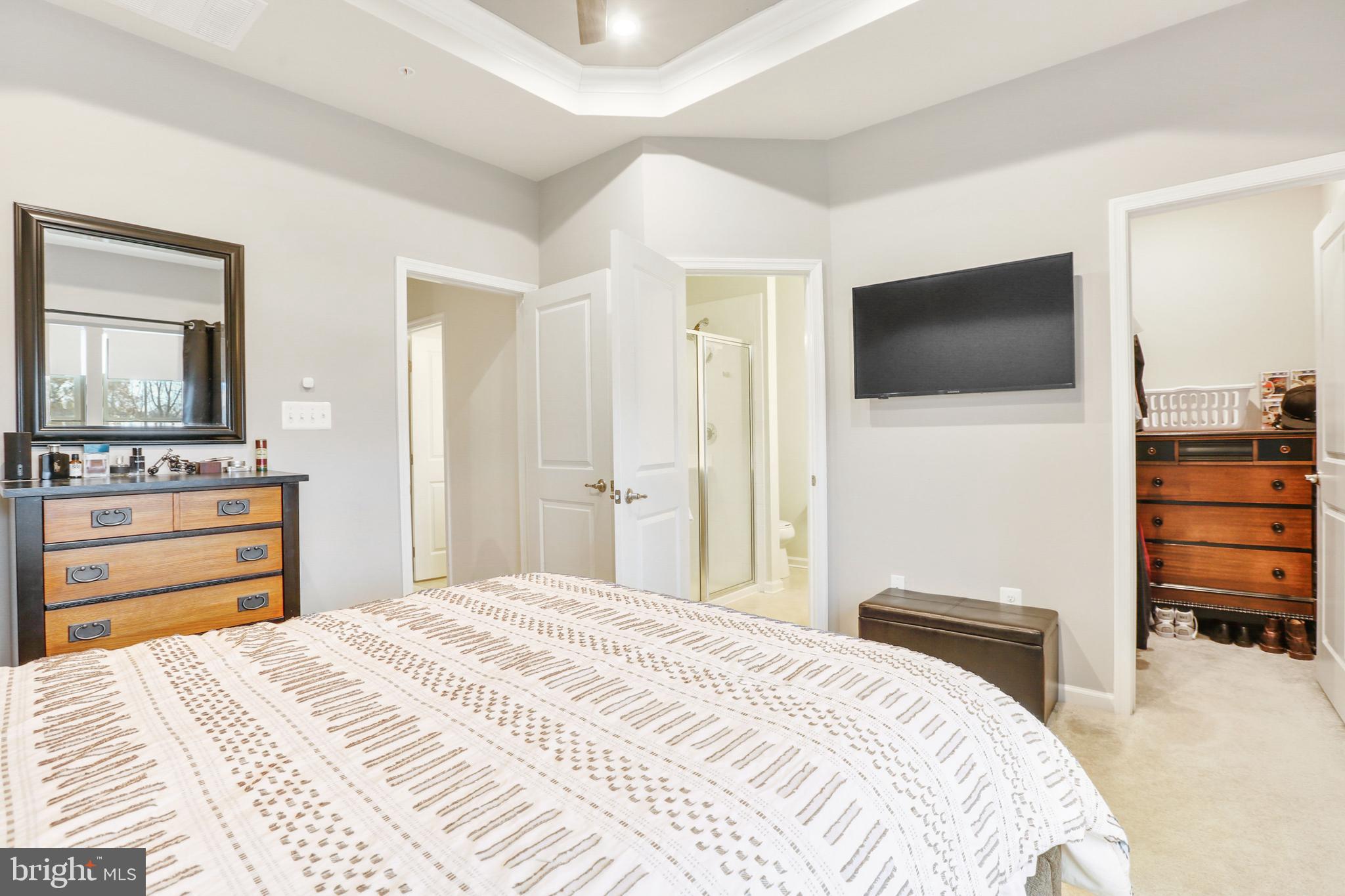 HIGHGATE VILLAGE - Residential