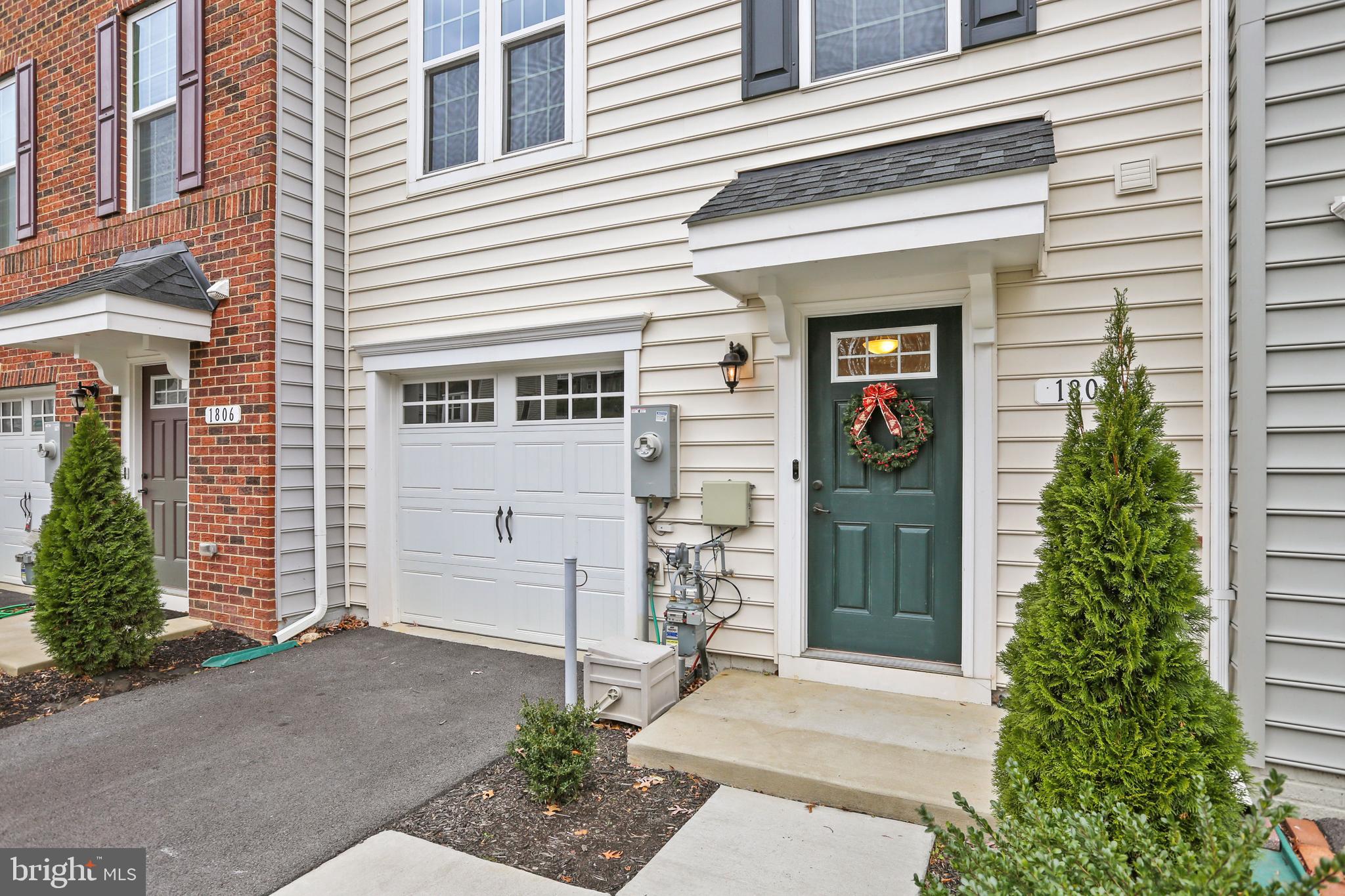 HIGHGATE VILLAGE - Residential