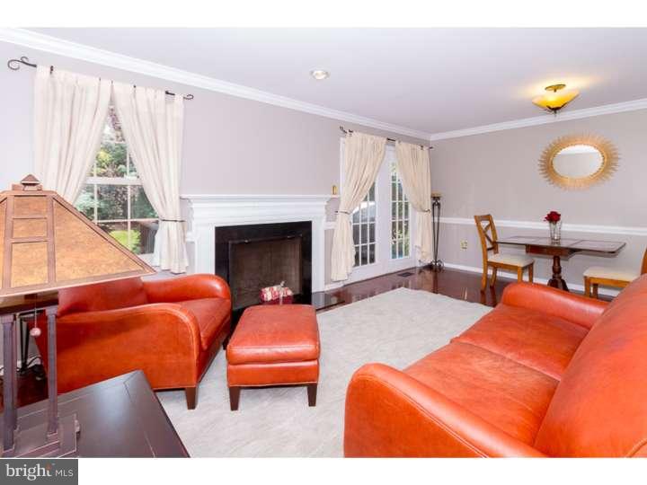 COURT AT JAMESTOWNE - Residential Lease