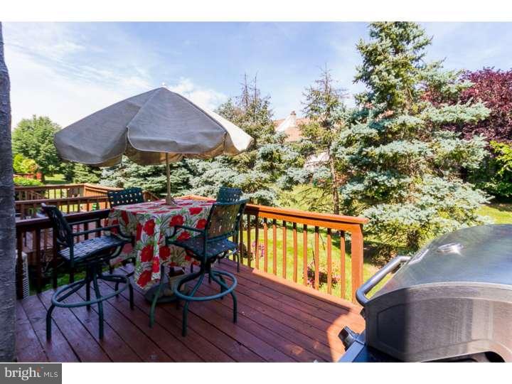 COURT AT JAMESTOWNE - Residential Lease