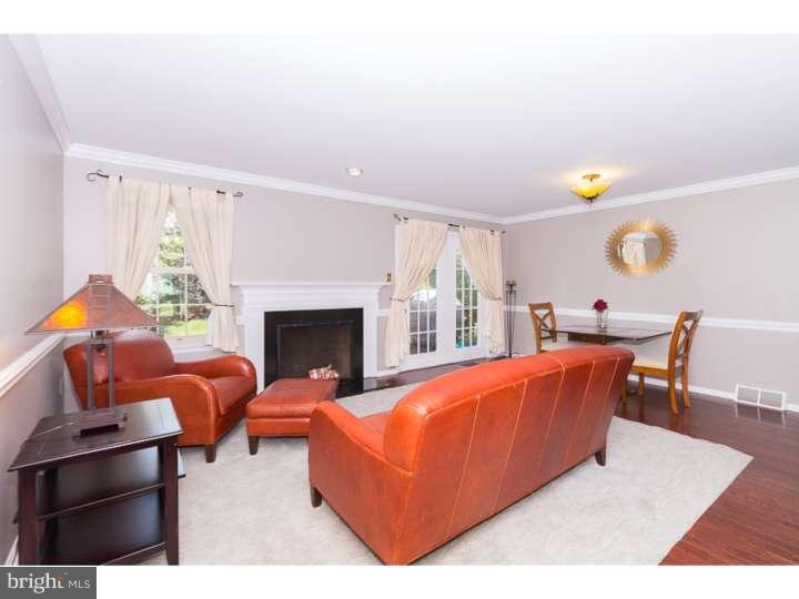 COURT AT JAMESTOWNE - Residential Lease