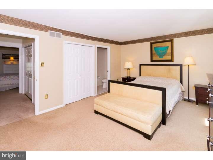 COURT AT JAMESTOWNE - Residential Lease