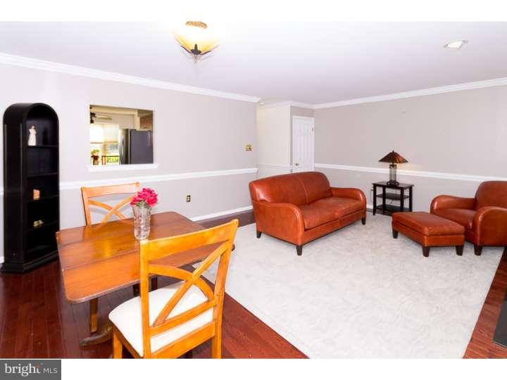 COURT AT JAMESTOWNE - Residential Lease