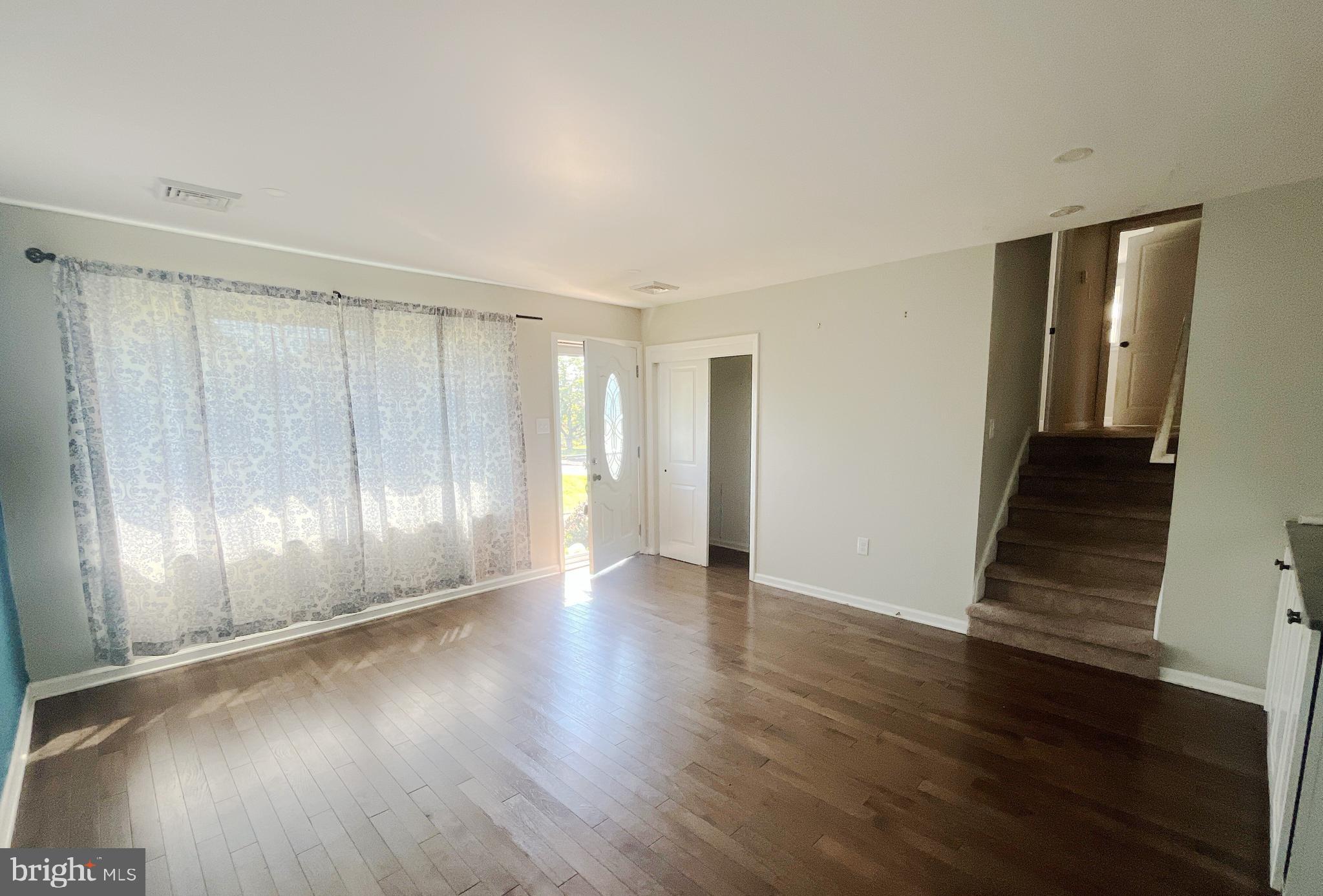 3 NANLYN AVENUE