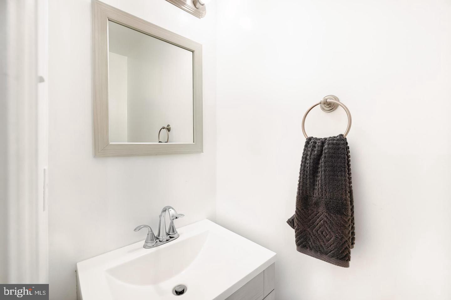 LAKE RIDGE - ANTIETAM - Residential Lease