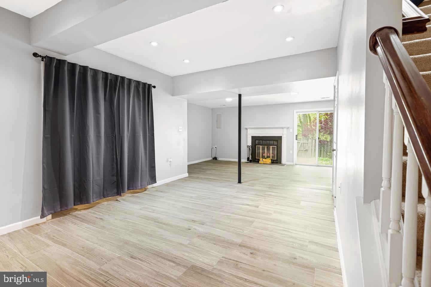 LAKE RIDGE - ANTIETAM - Residential Lease