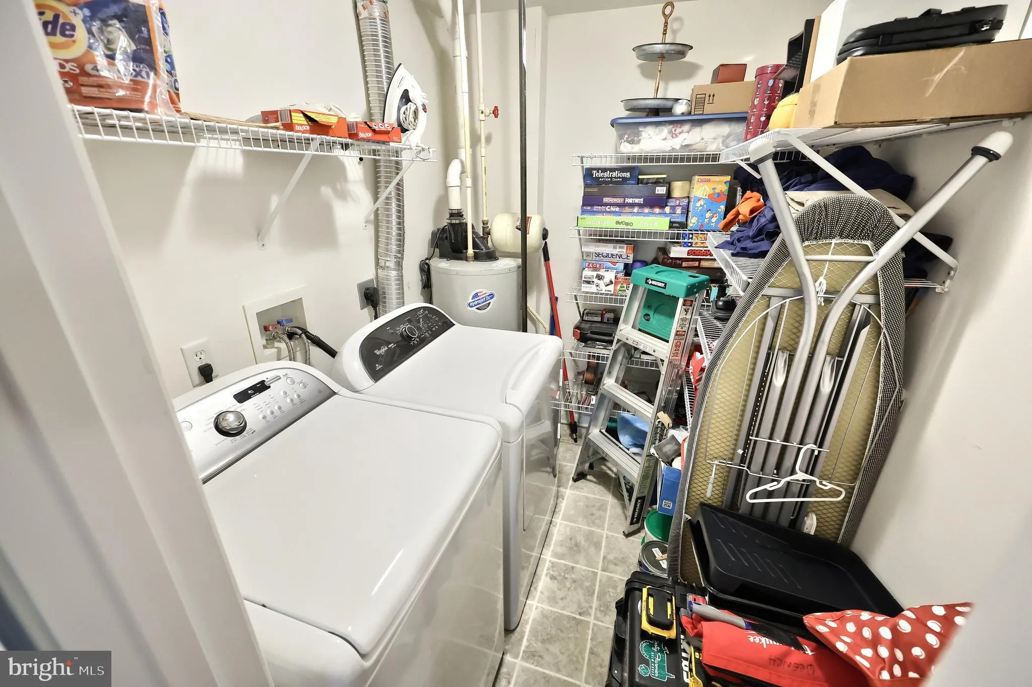 Hanover, Pennsylvania 17331, United States, 3 Bedrooms Bedrooms, ,3 BathroomsBathrooms,Residential,Pending,116324