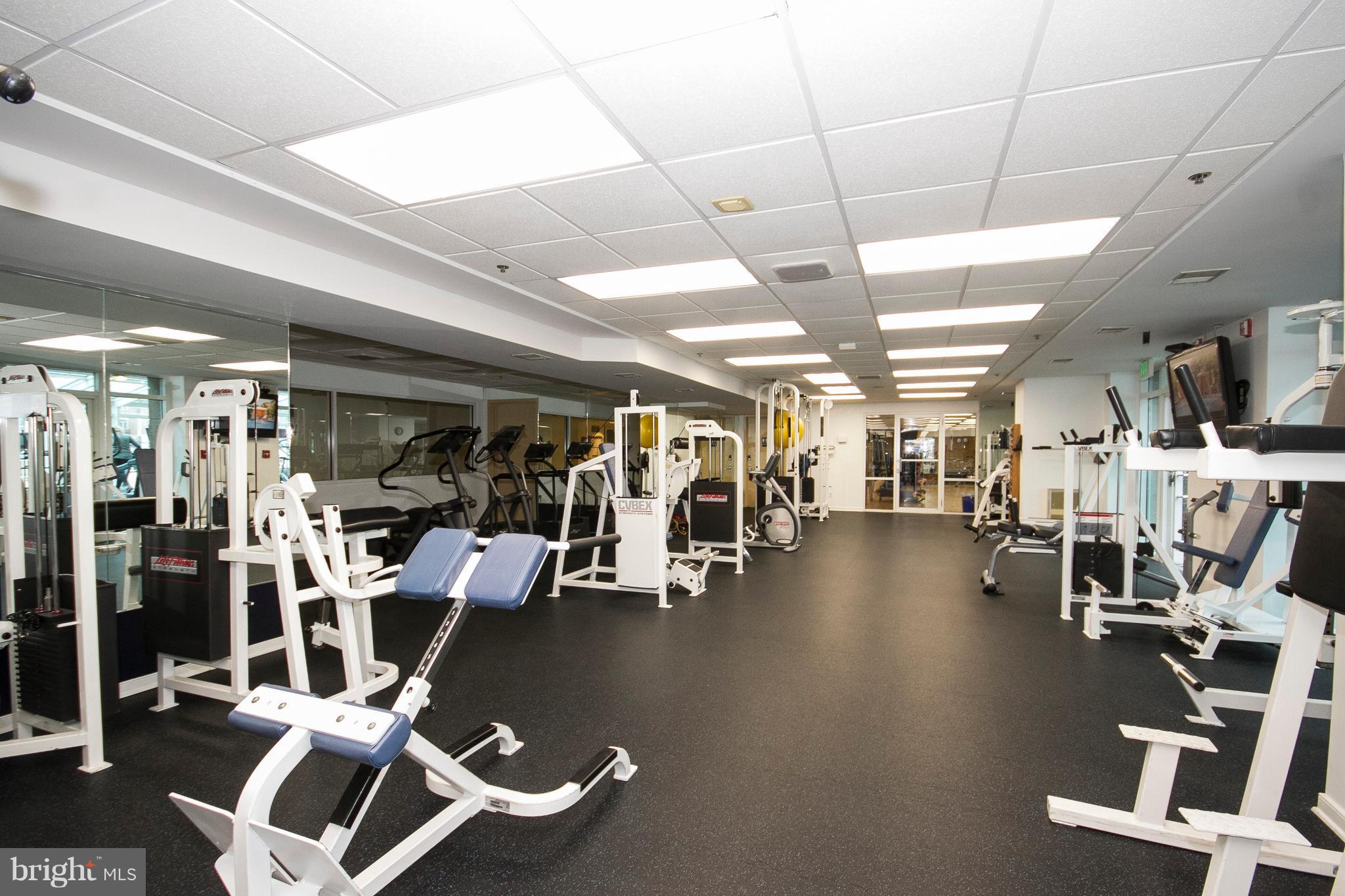 PIERSIDE AT HARBORVIEW - Residential