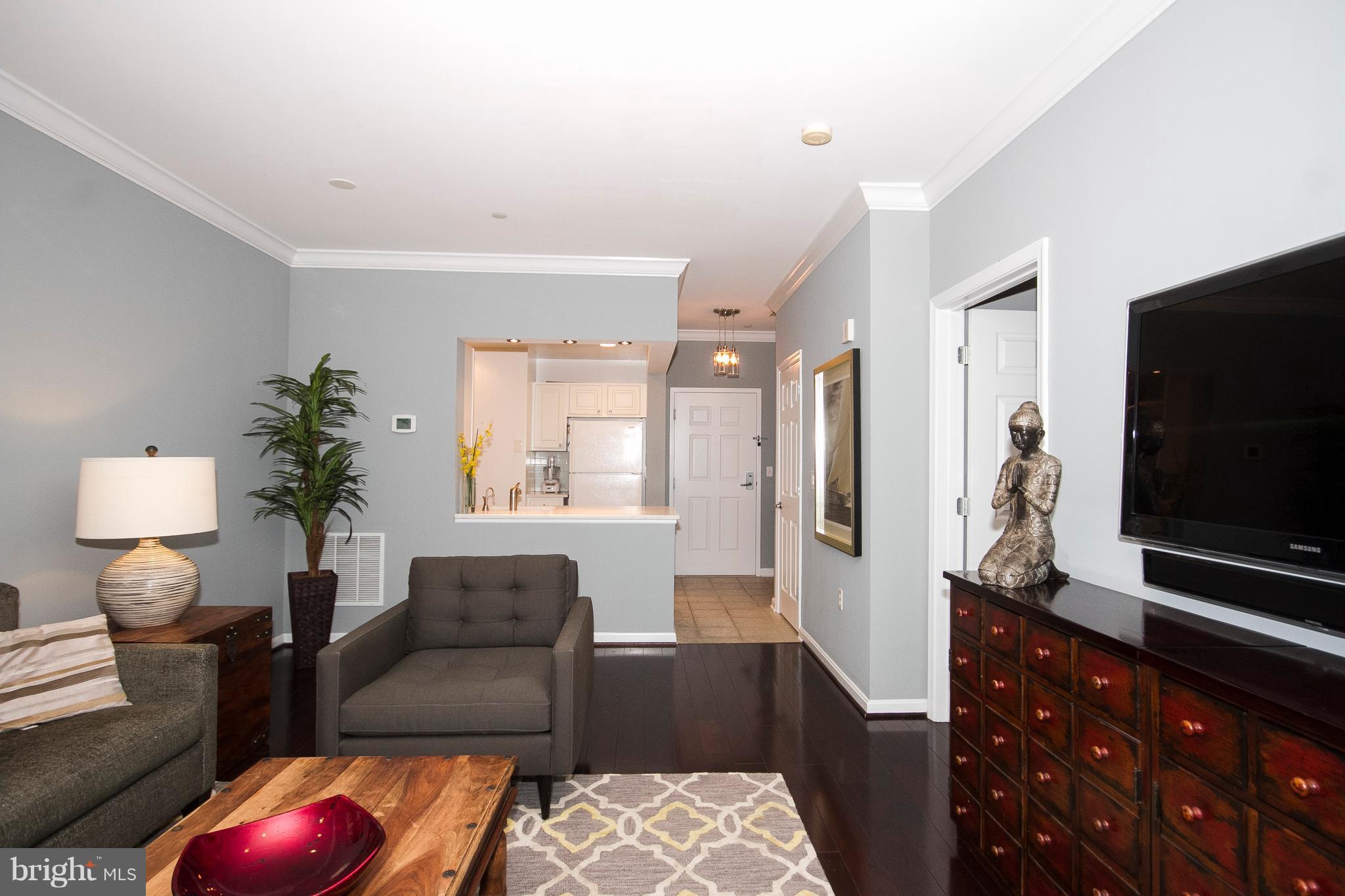 PIERSIDE AT HARBORVIEW - Residential