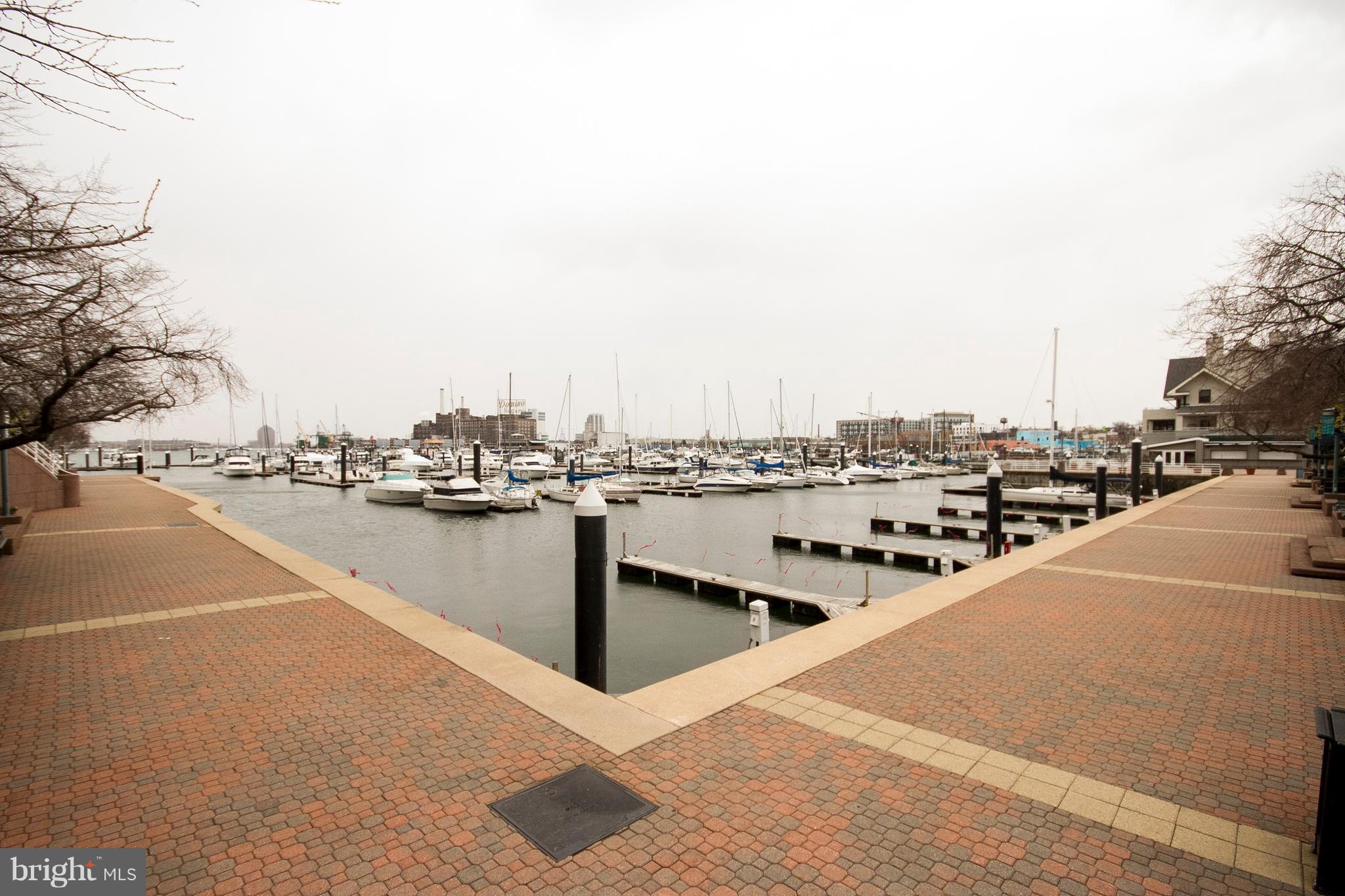 PIERSIDE AT HARBORVIEW - Residential