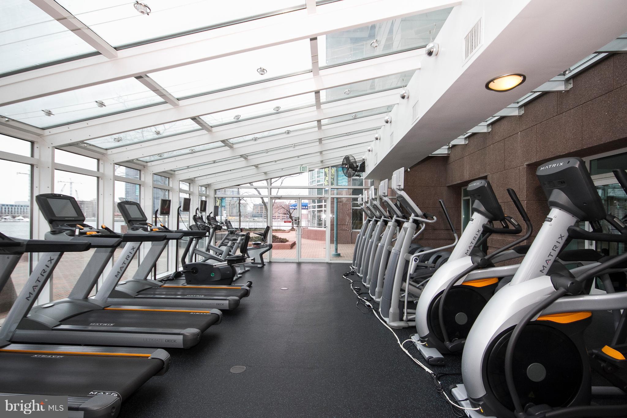 PIERSIDE AT HARBORVIEW - Residential