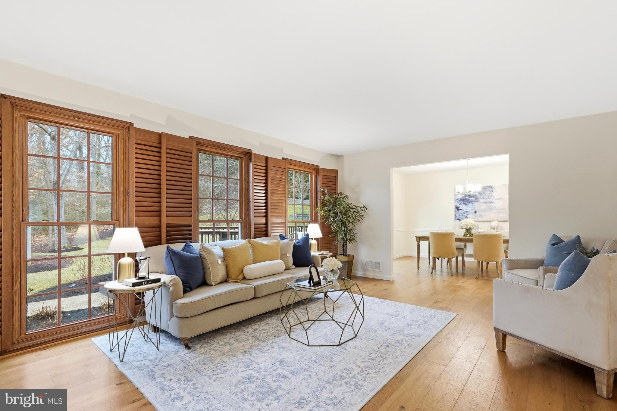 4001 FEATHERSTONE PLACE