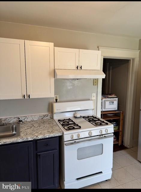 PARKVILLE - Residential Lease