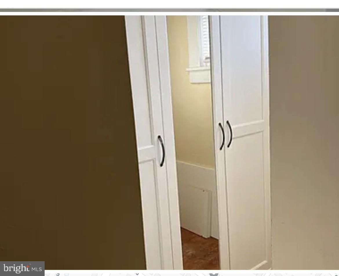 PARKVILLE - Residential Lease
