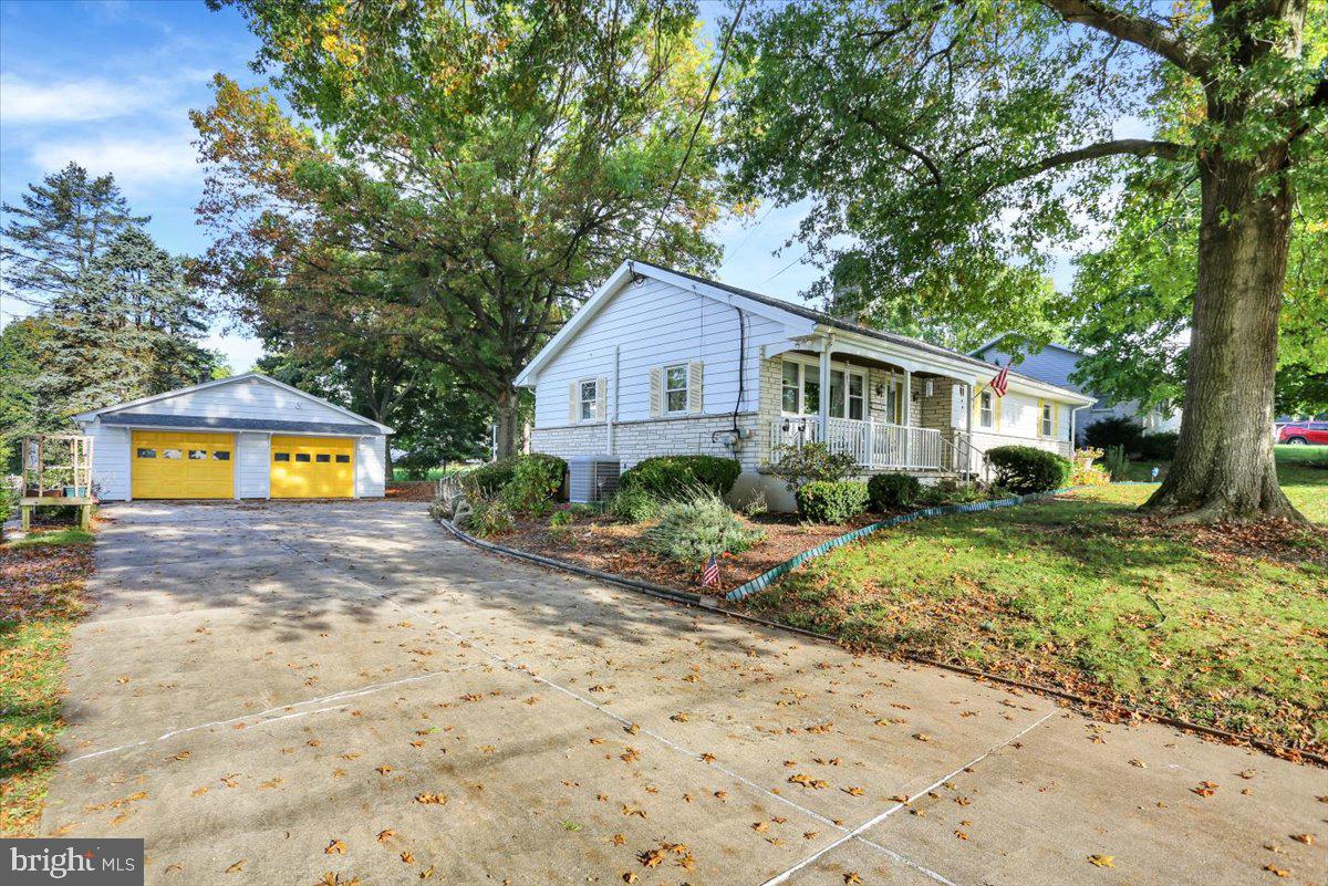 1018 MAHLON DRIVE