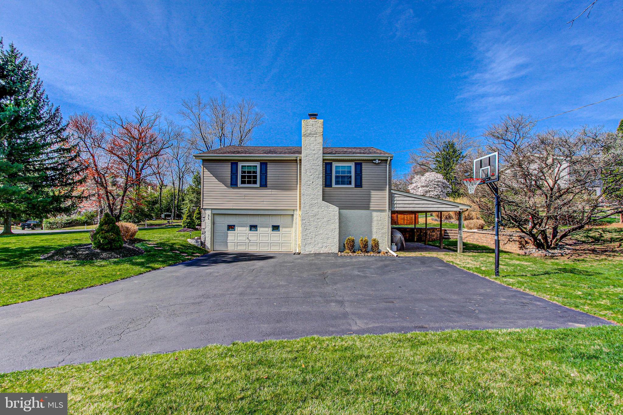 WILLOW GREENE - Residential