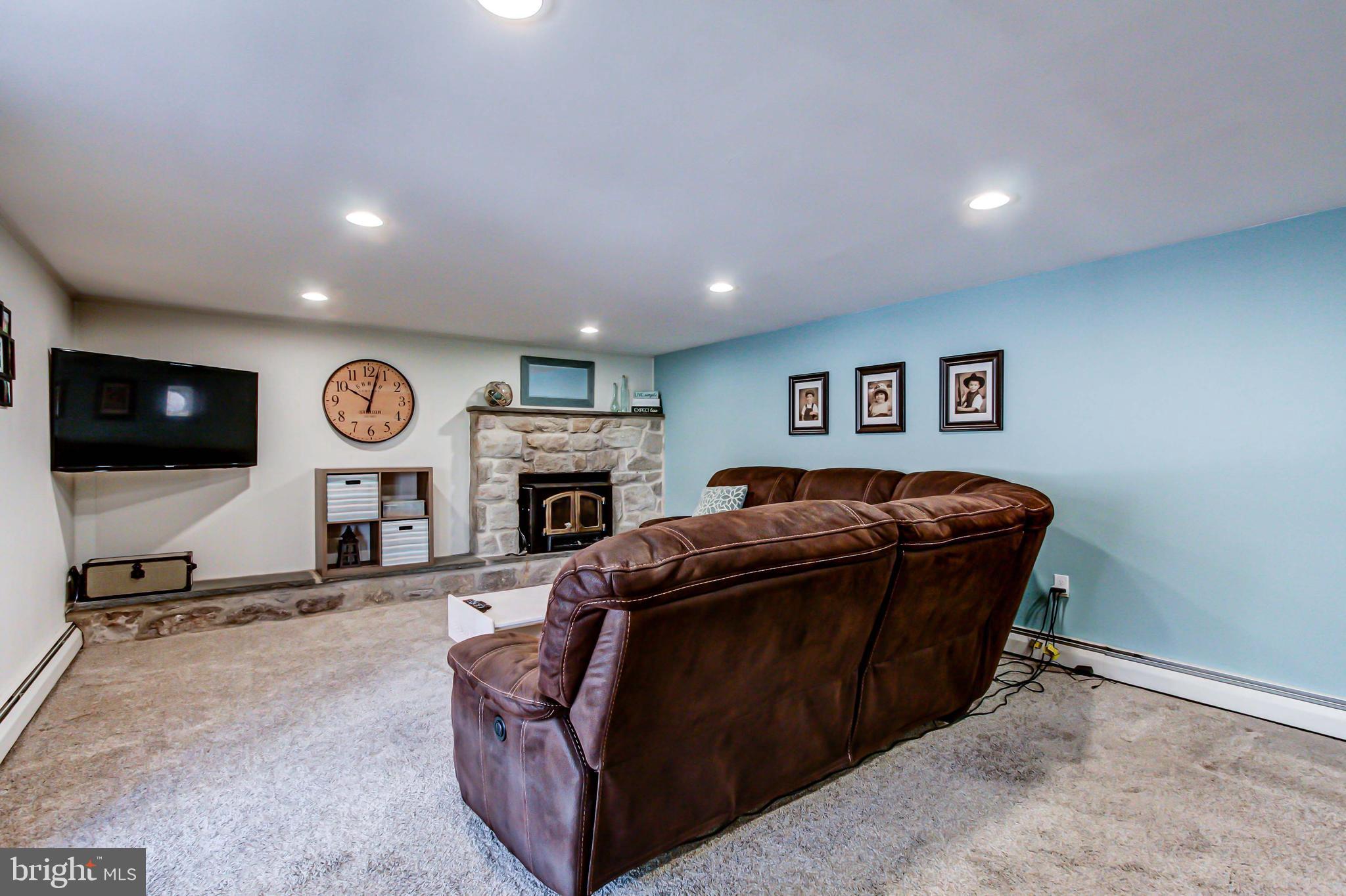 WILLOW GREENE - Residential