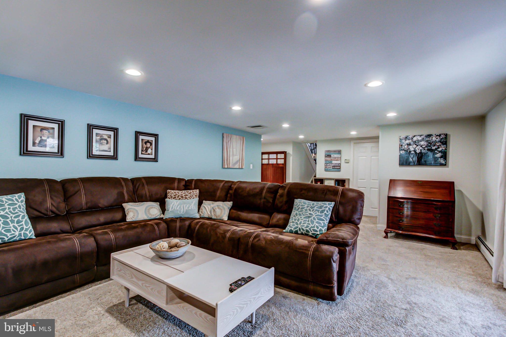 WILLOW GREENE - Residential