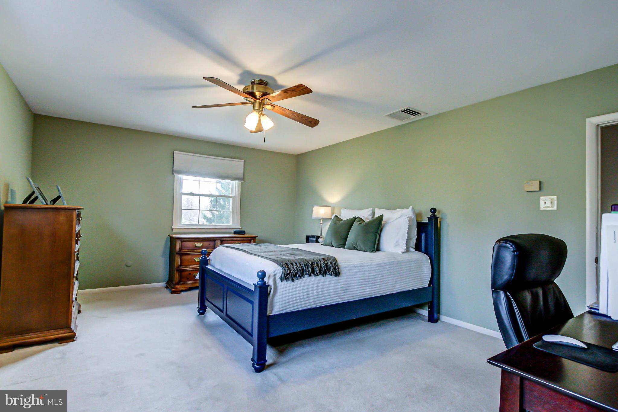 WILLOW GREENE - Residential