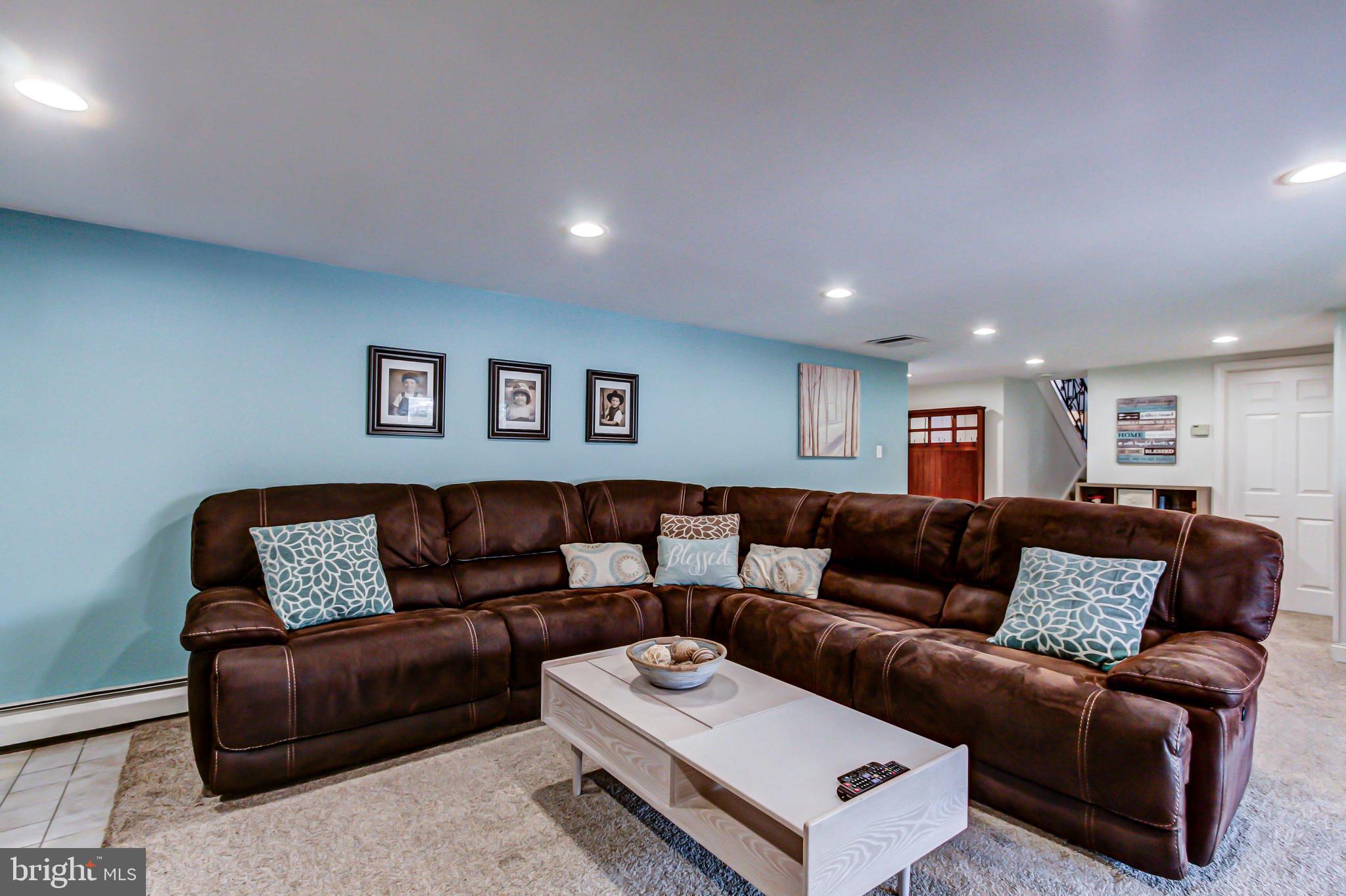 WILLOW GREENE - Residential