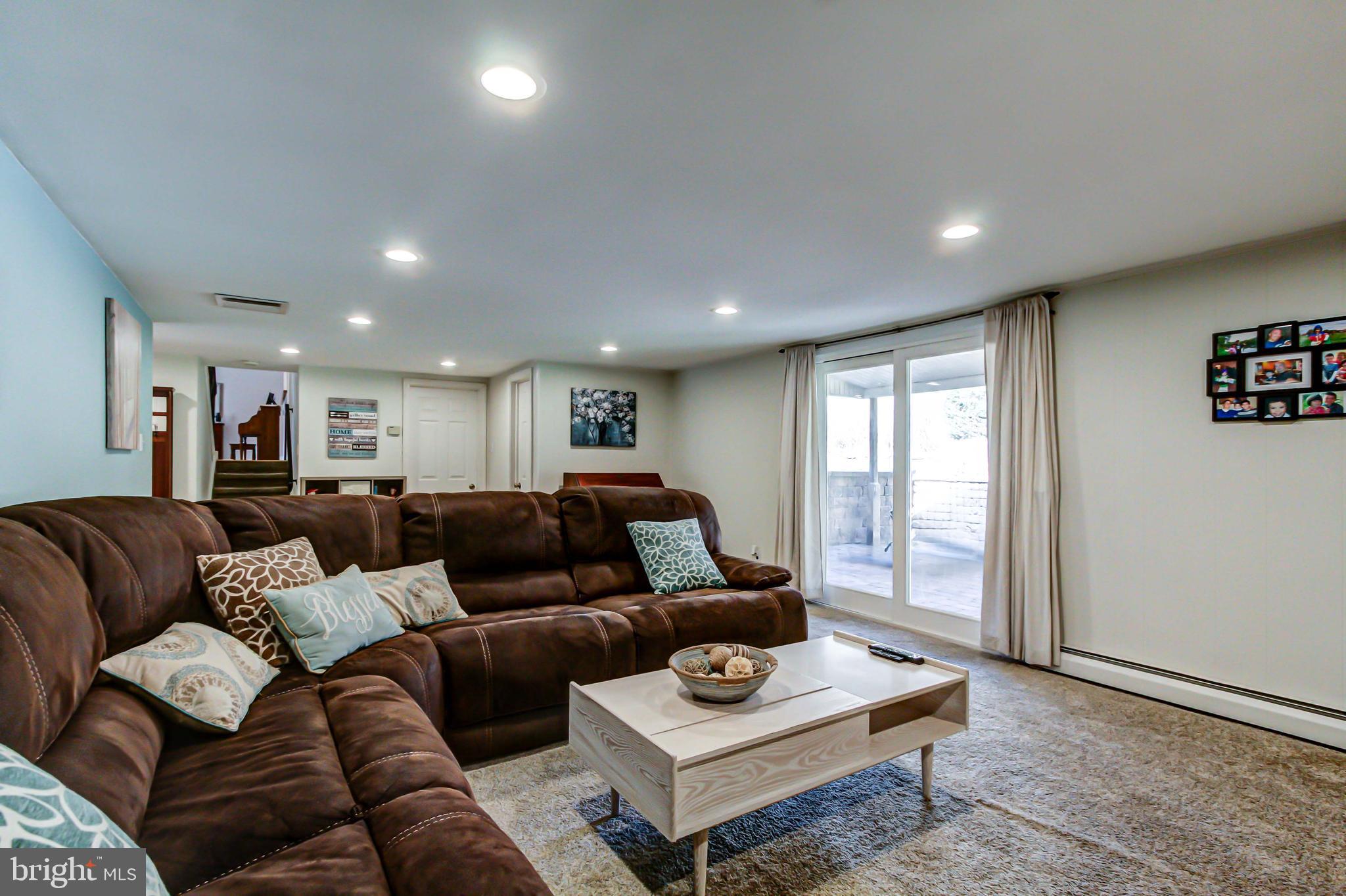 WILLOW GREENE - Residential