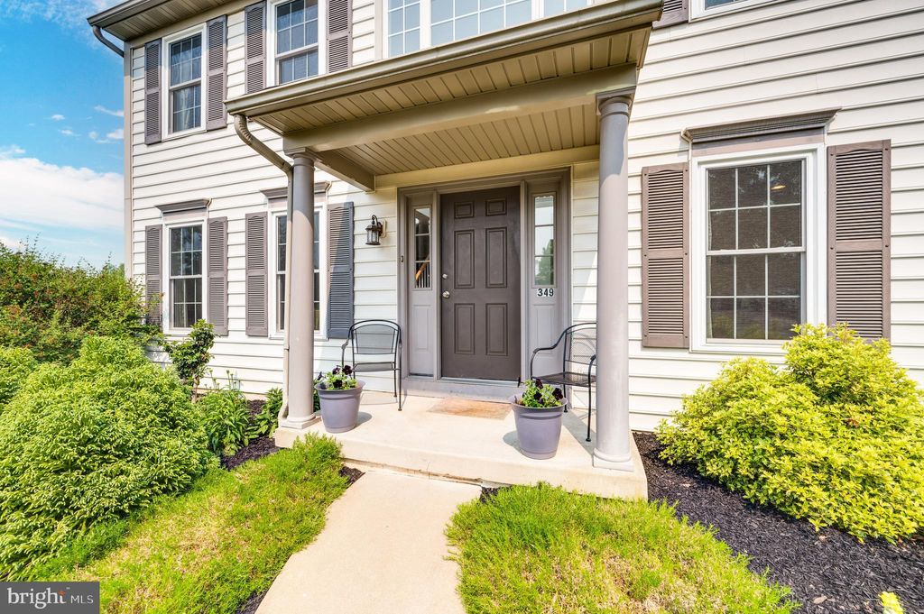 Photo of 349 HAWTHORNE DR, DENVER, PA 17517 (MLS # PALA2036098)