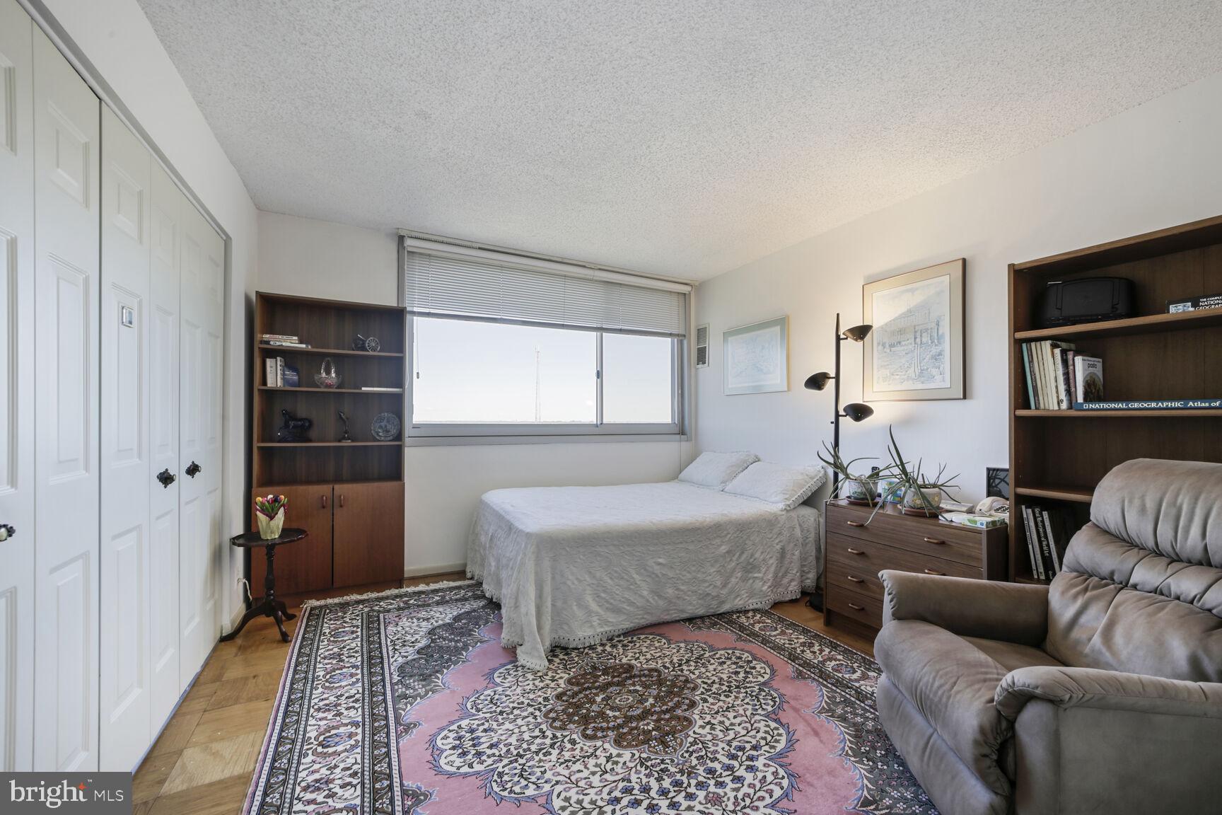 FRIENDSHIP HEIGHTS - Residential