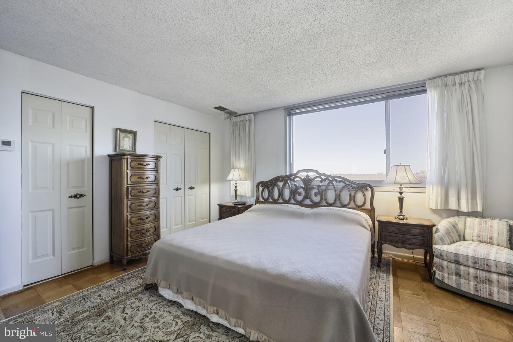 FRIENDSHIP HEIGHTS - Residential