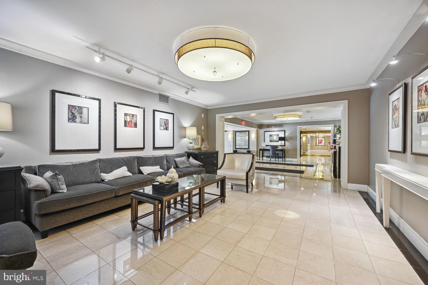 FRIENDSHIP HEIGHTS - Residential