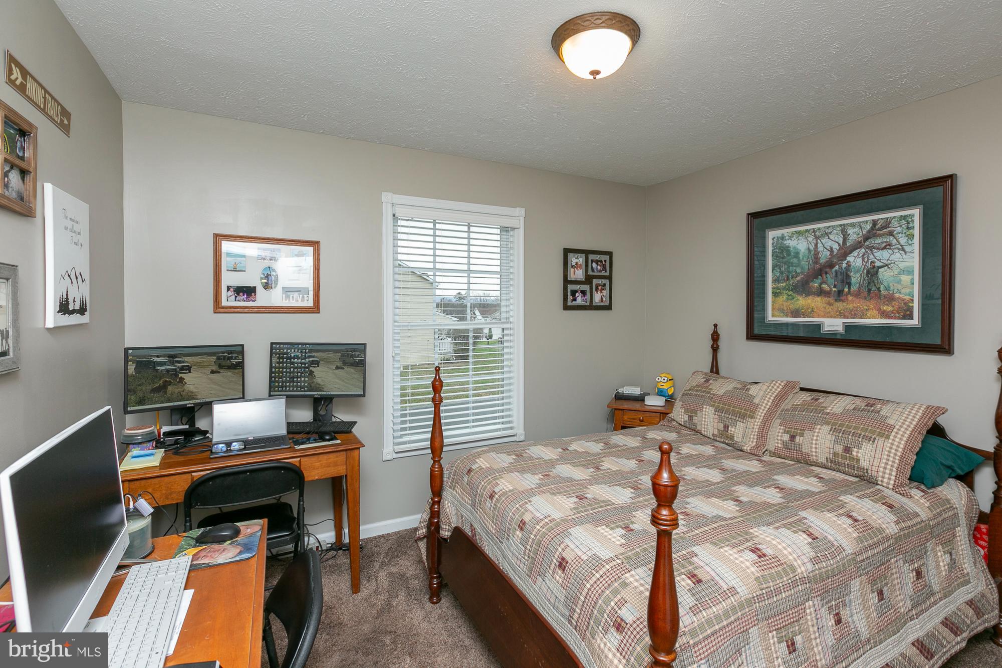 MIDDLE CREEK MANOR - Residential