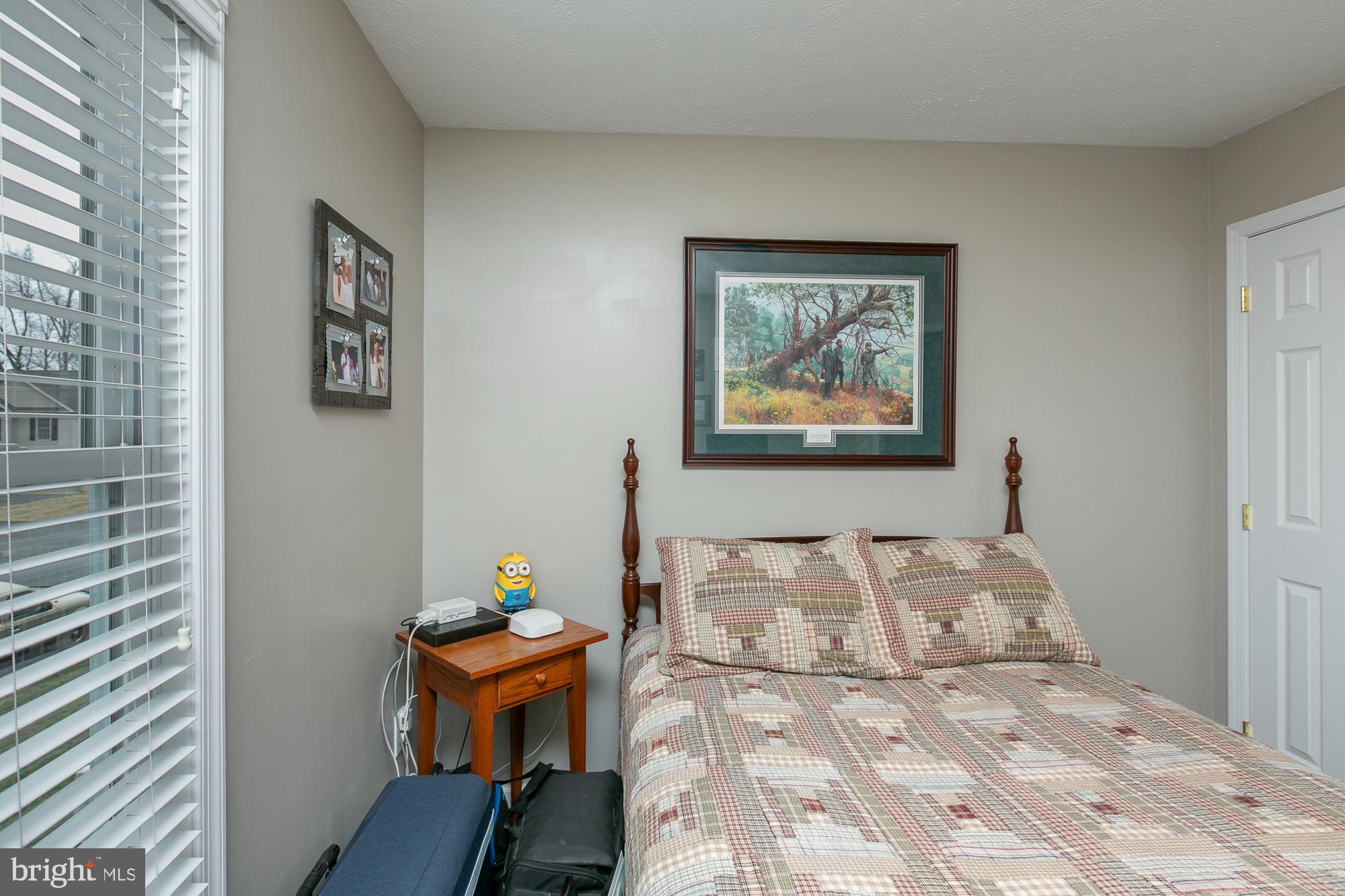 MIDDLE CREEK MANOR - Residential