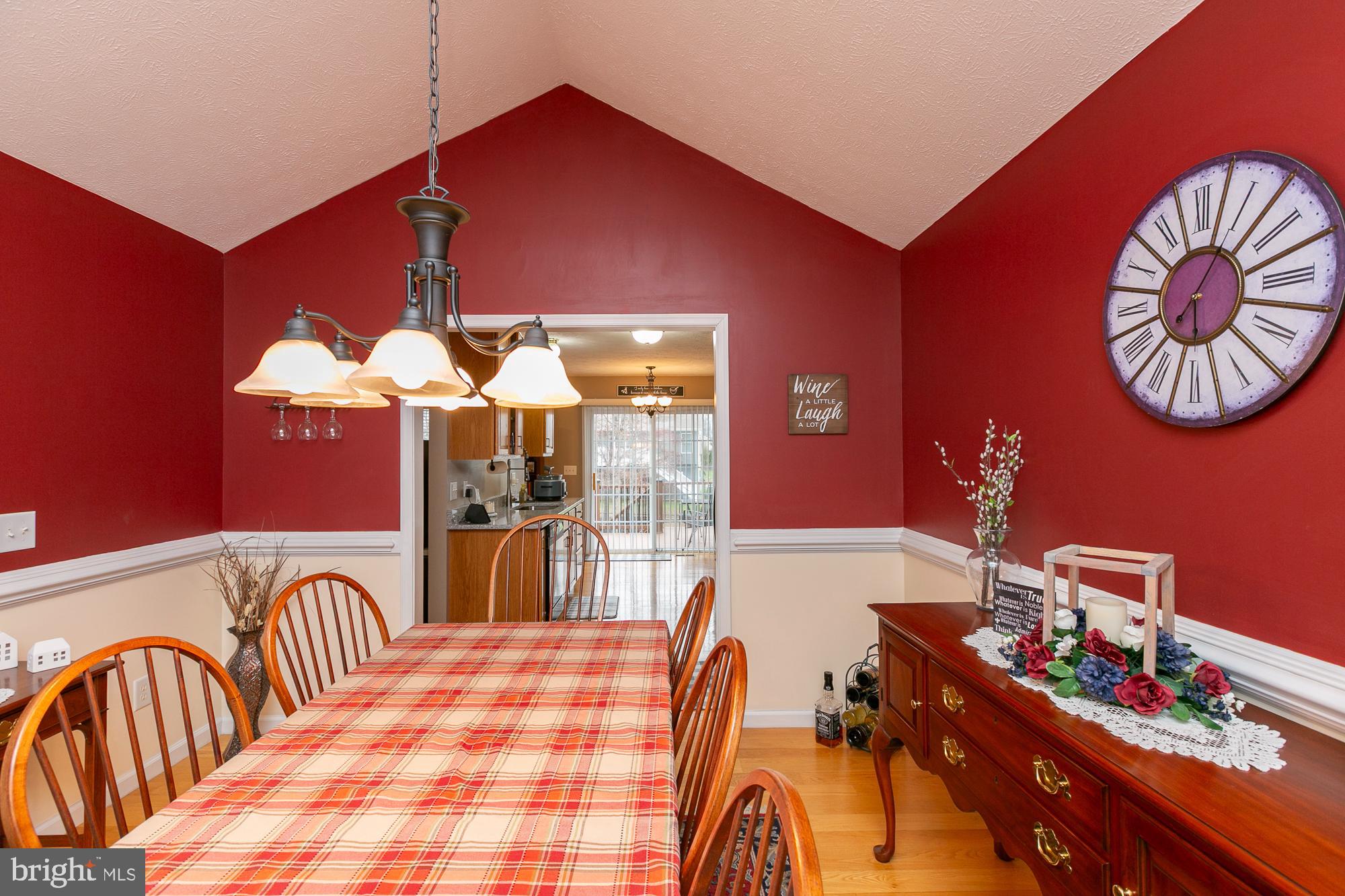 MIDDLE CREEK MANOR - Residential