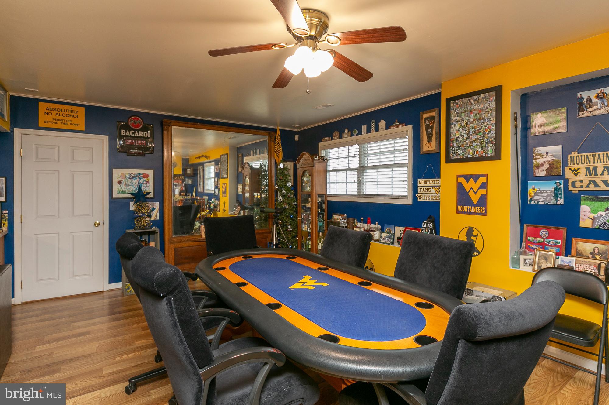 MIDDLE CREEK MANOR - Residential