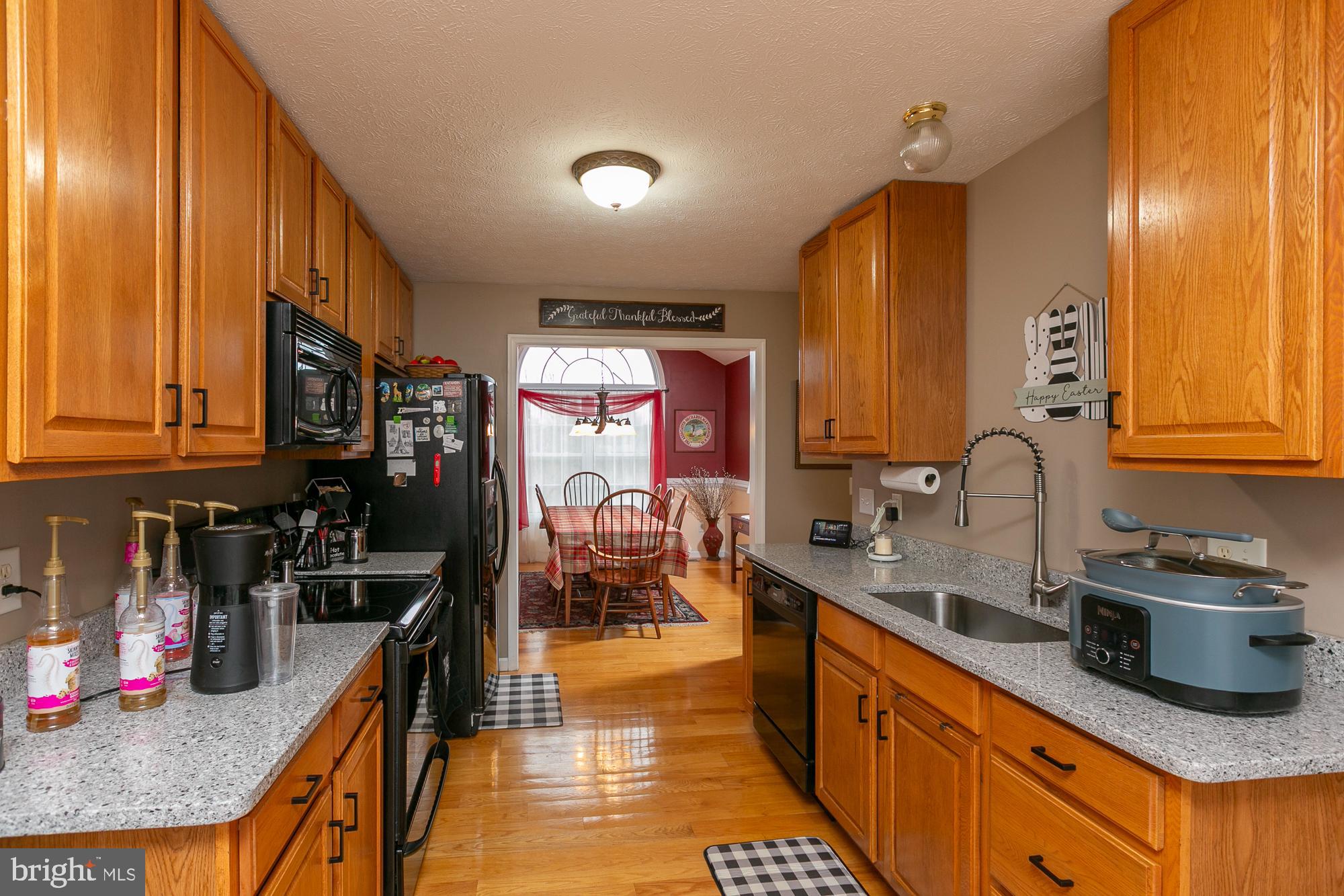 MIDDLE CREEK MANOR - Residential