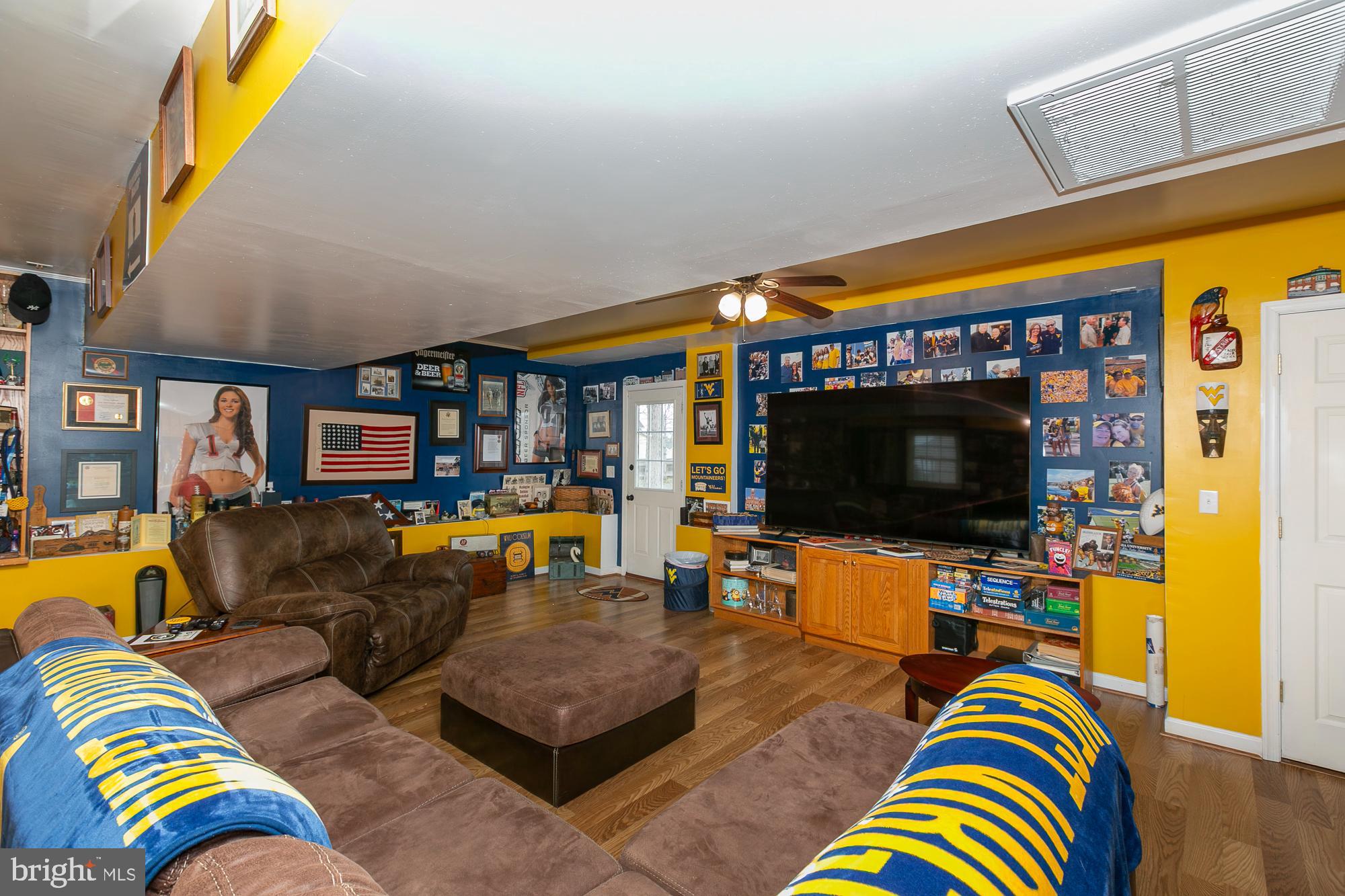 MIDDLE CREEK MANOR - Residential