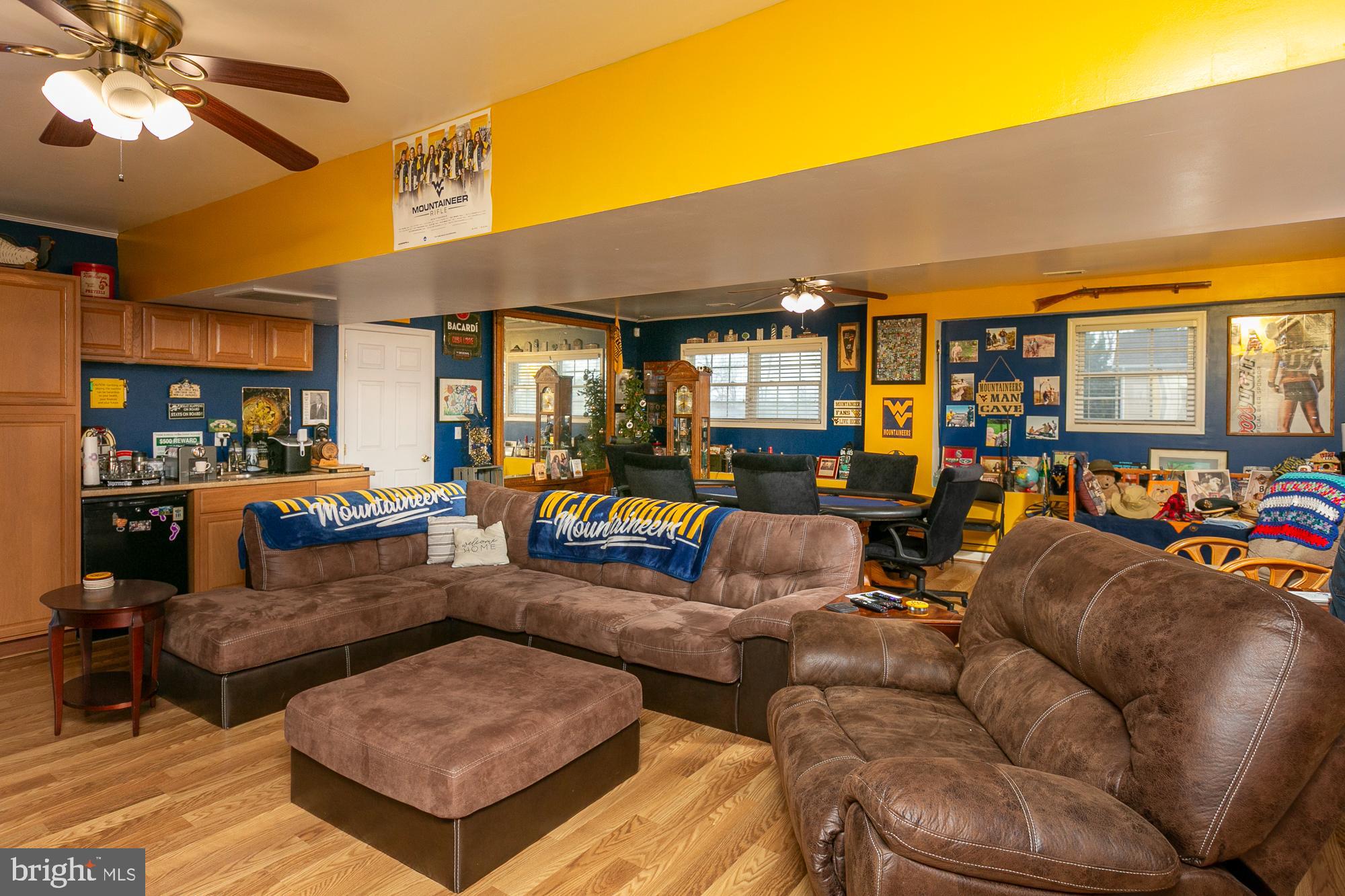 MIDDLE CREEK MANOR - Residential