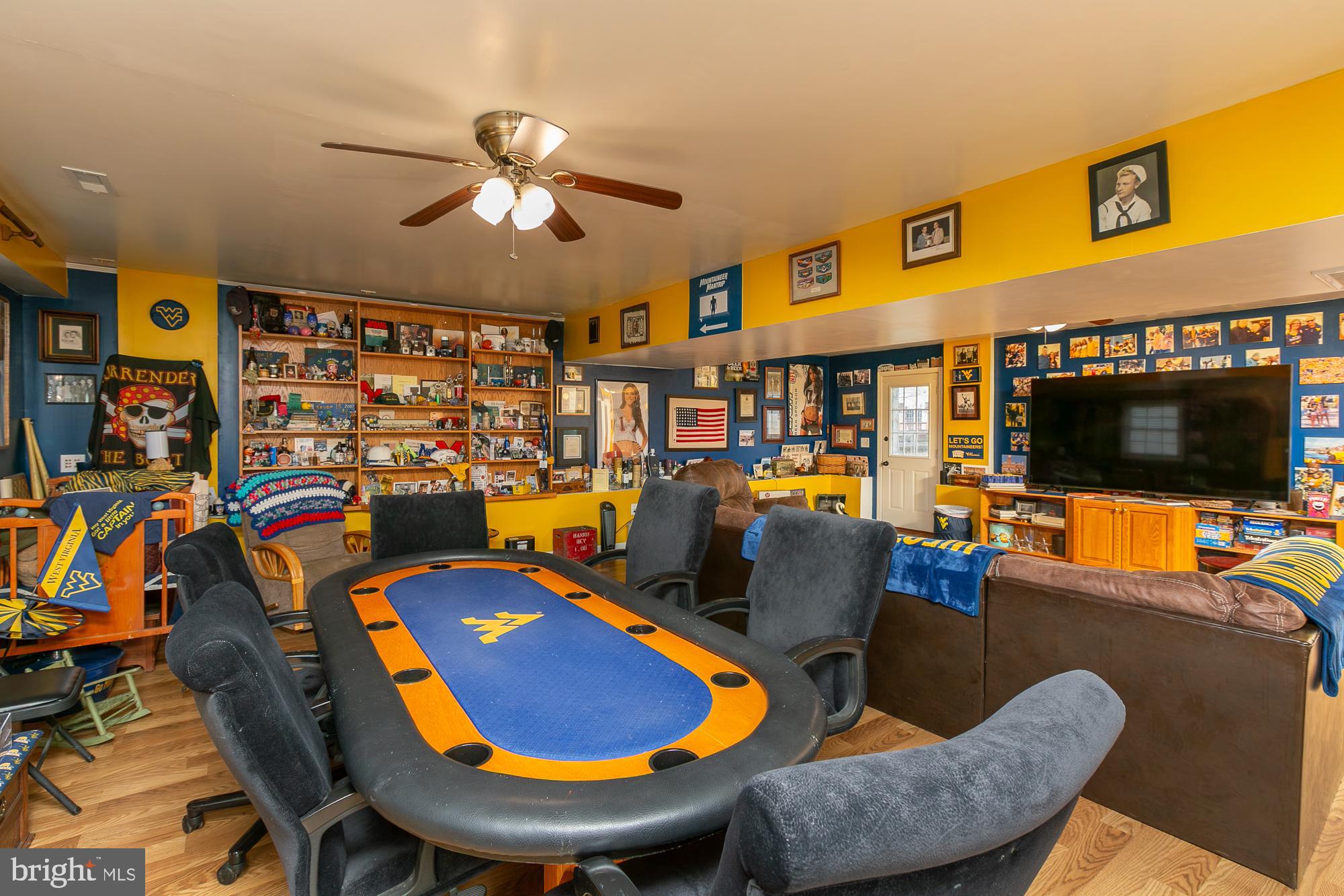 MIDDLE CREEK MANOR - Residential