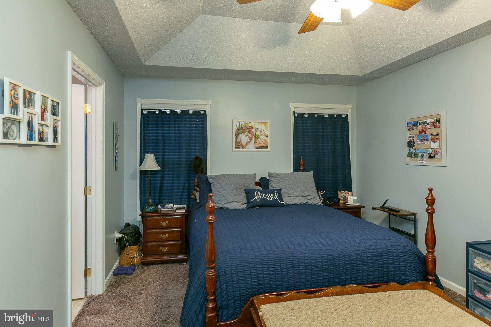 MIDDLE CREEK MANOR - Residential