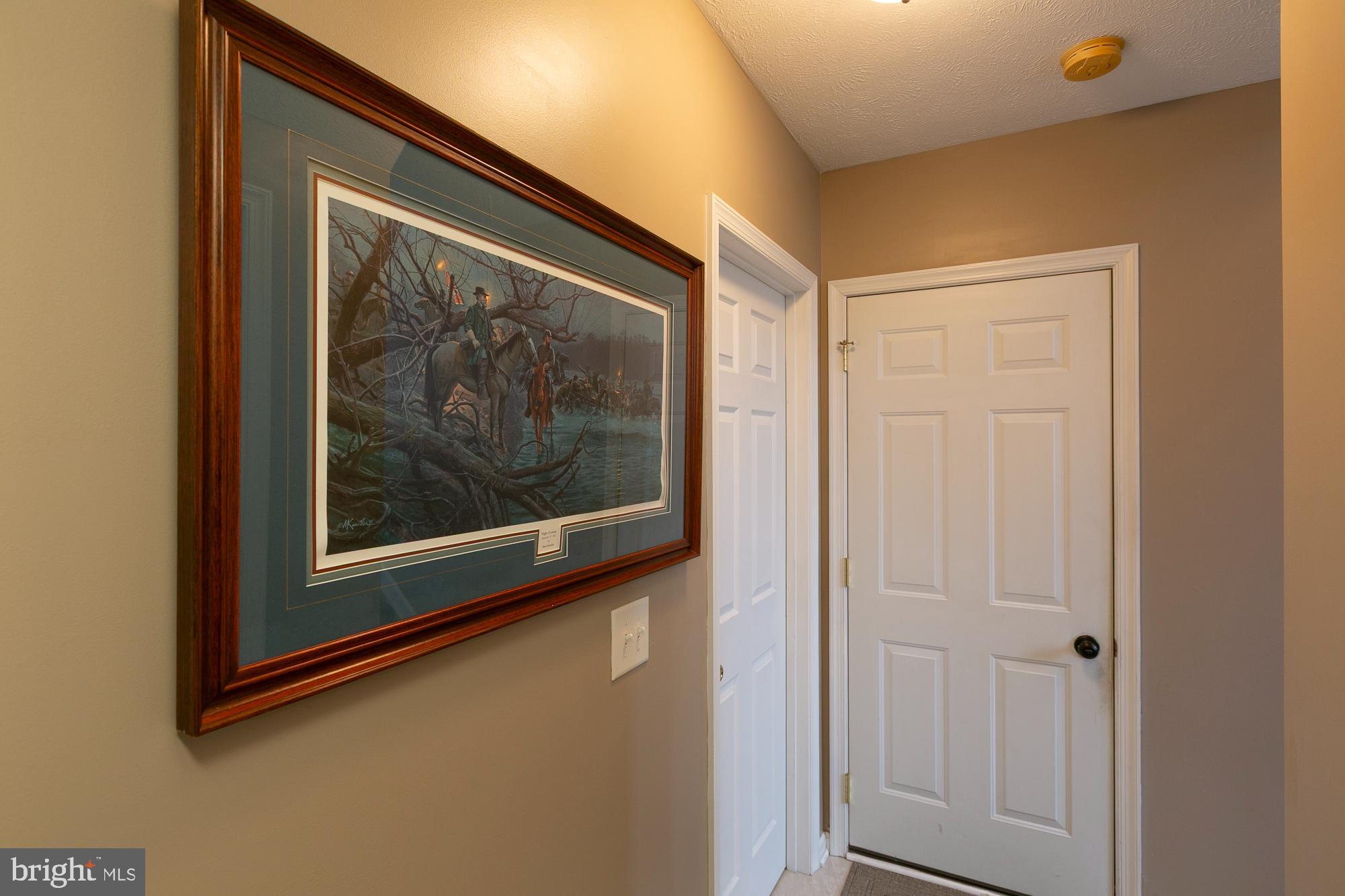 MIDDLE CREEK MANOR - Residential