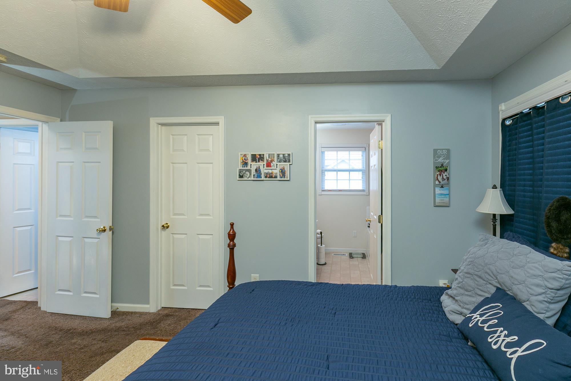 MIDDLE CREEK MANOR - Residential