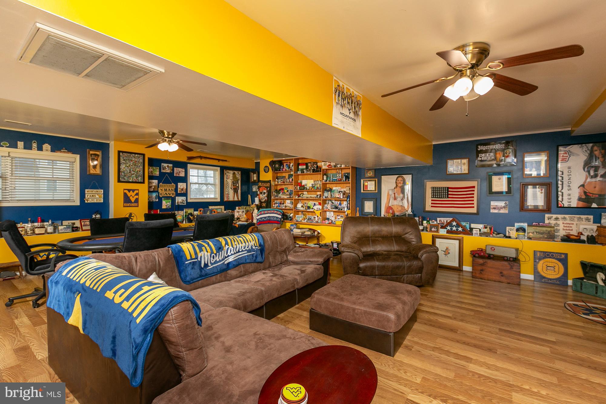 MIDDLE CREEK MANOR - Residential