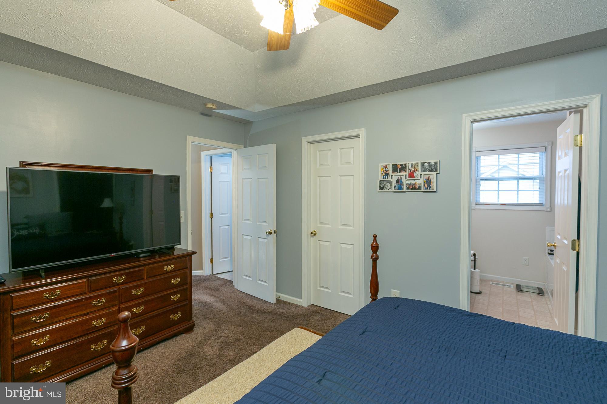 MIDDLE CREEK MANOR - Residential