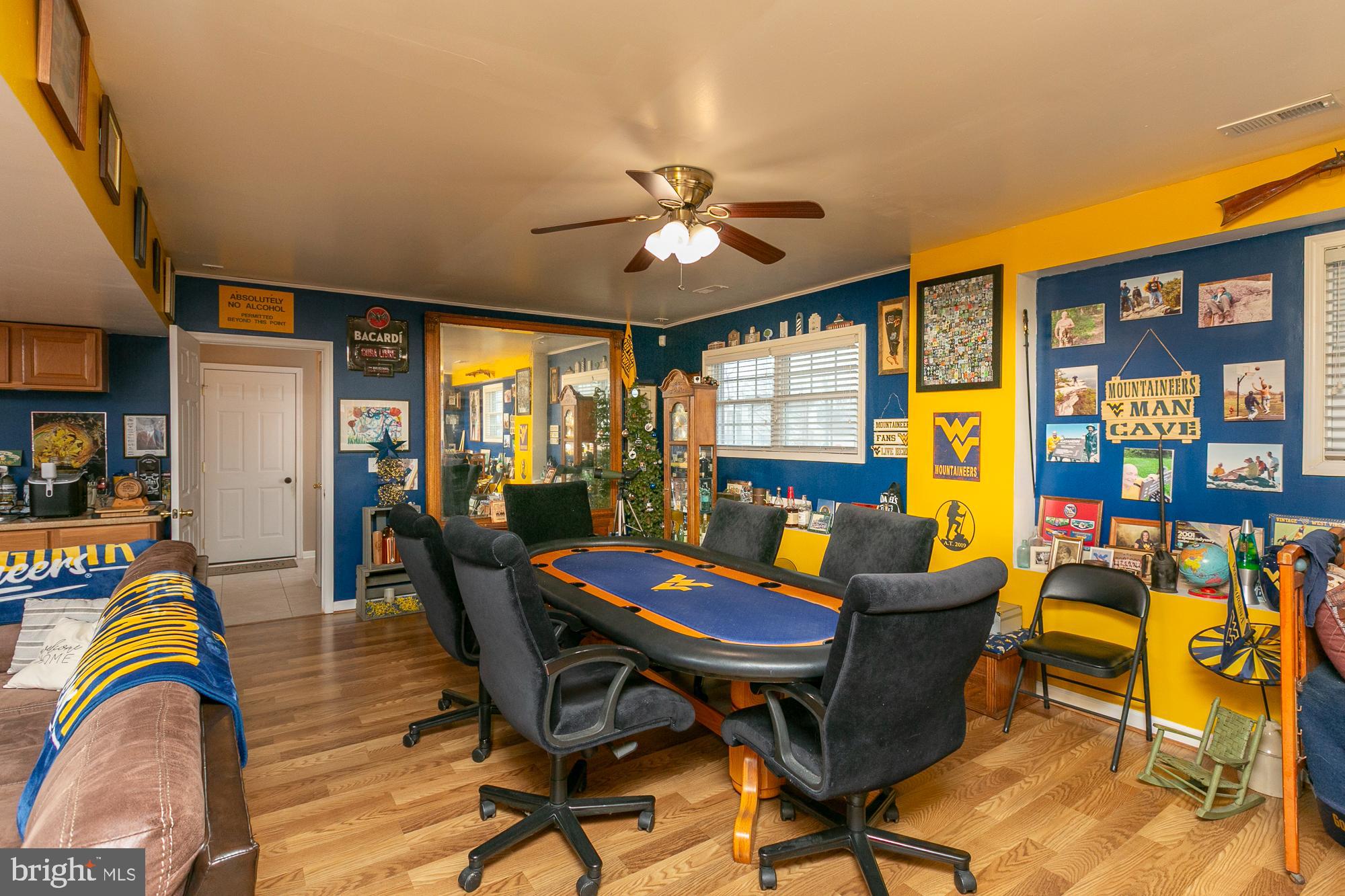 MIDDLE CREEK MANOR - Residential