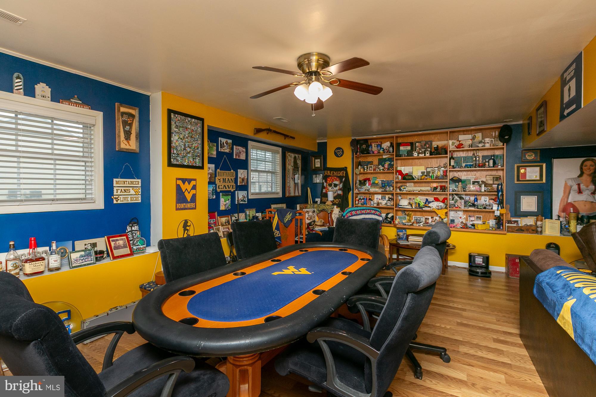 MIDDLE CREEK MANOR - Residential