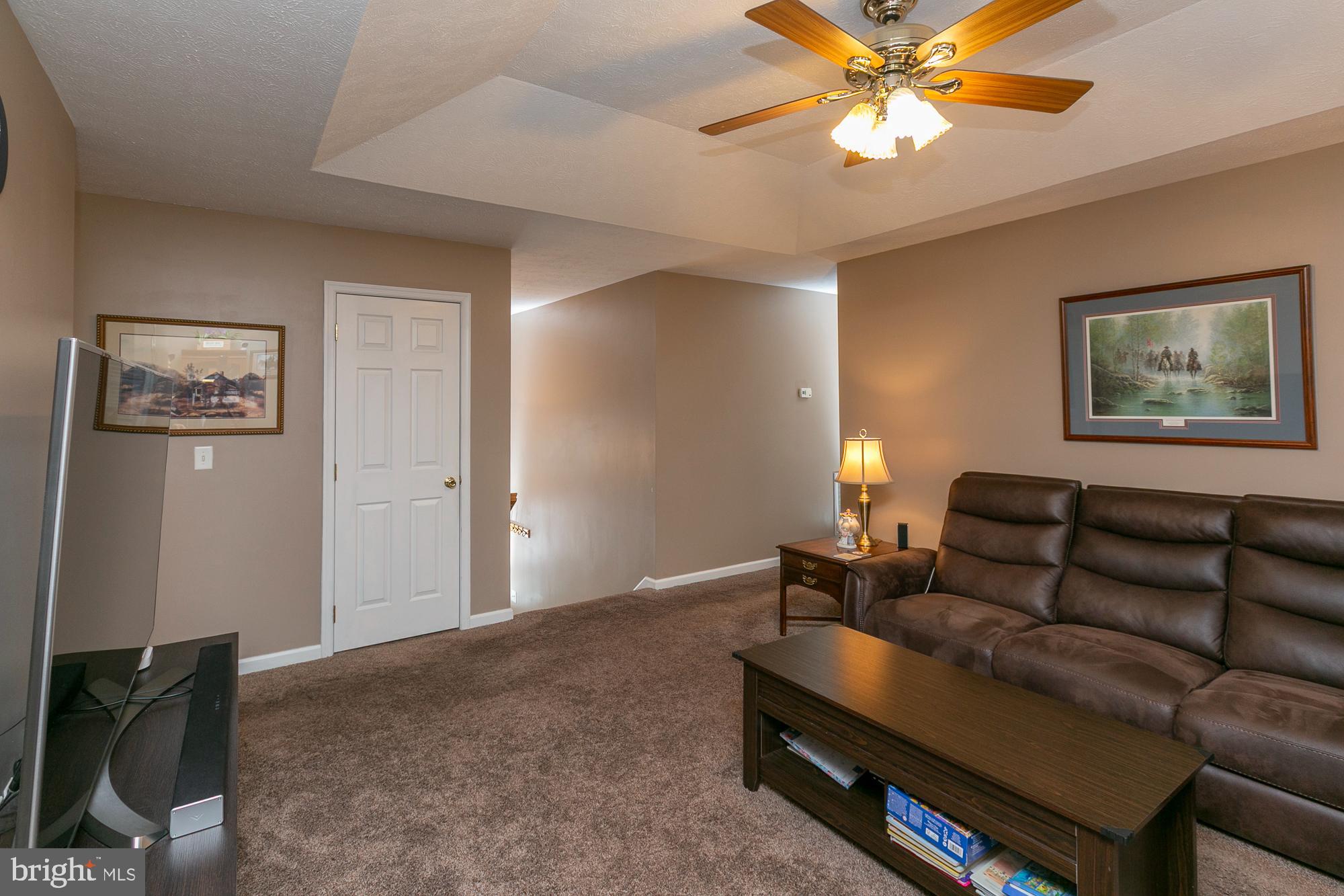 MIDDLE CREEK MANOR - Residential